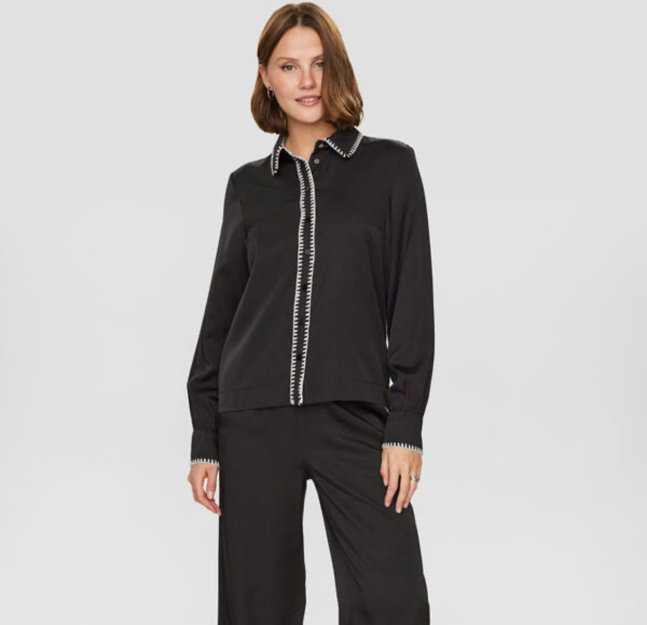 AM182-ÁO SOMI LINEN ĐEN_thumbnail_1