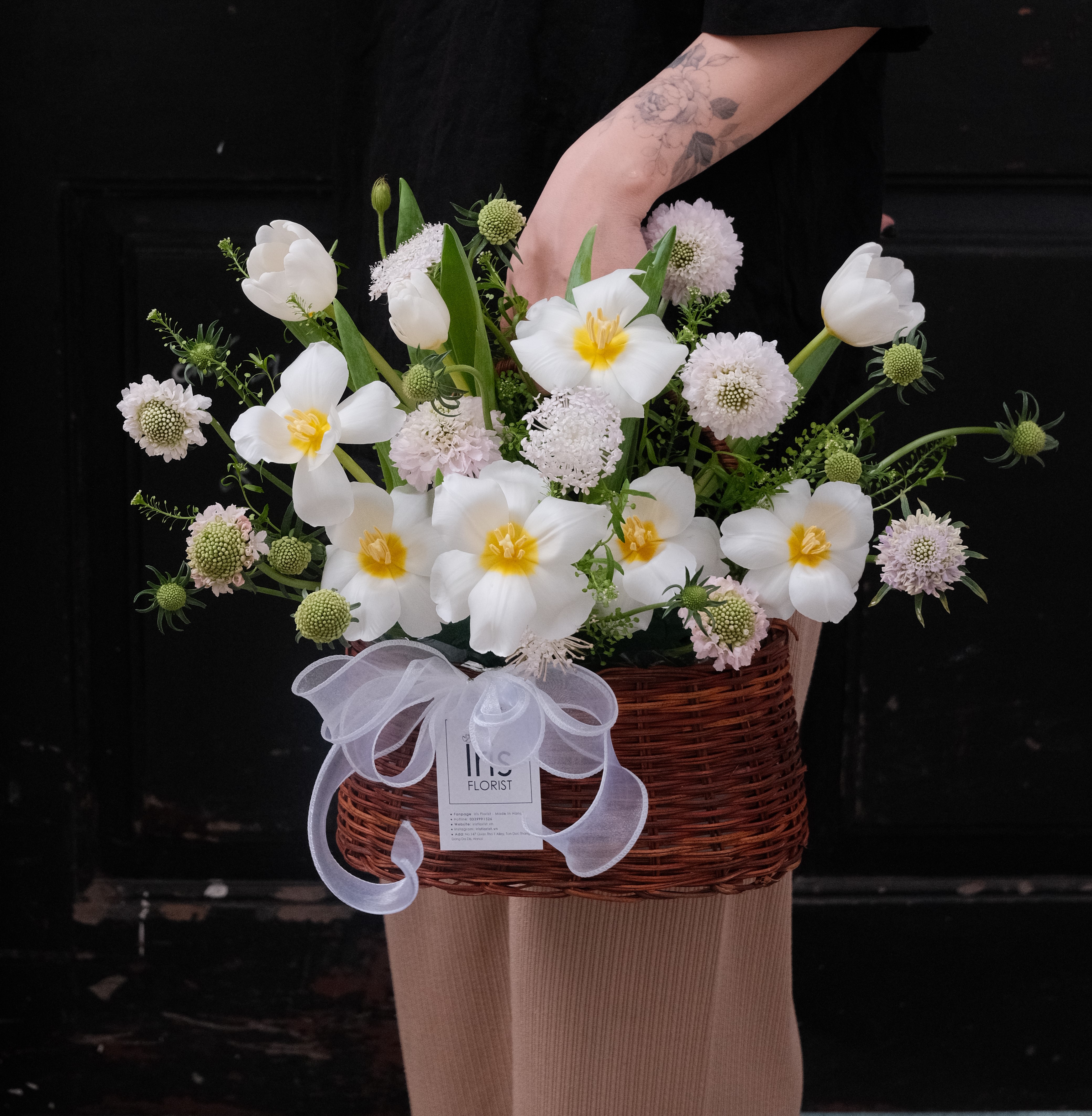 Giỏ hoa Tulip mix hoa phụ_thumbnail_0