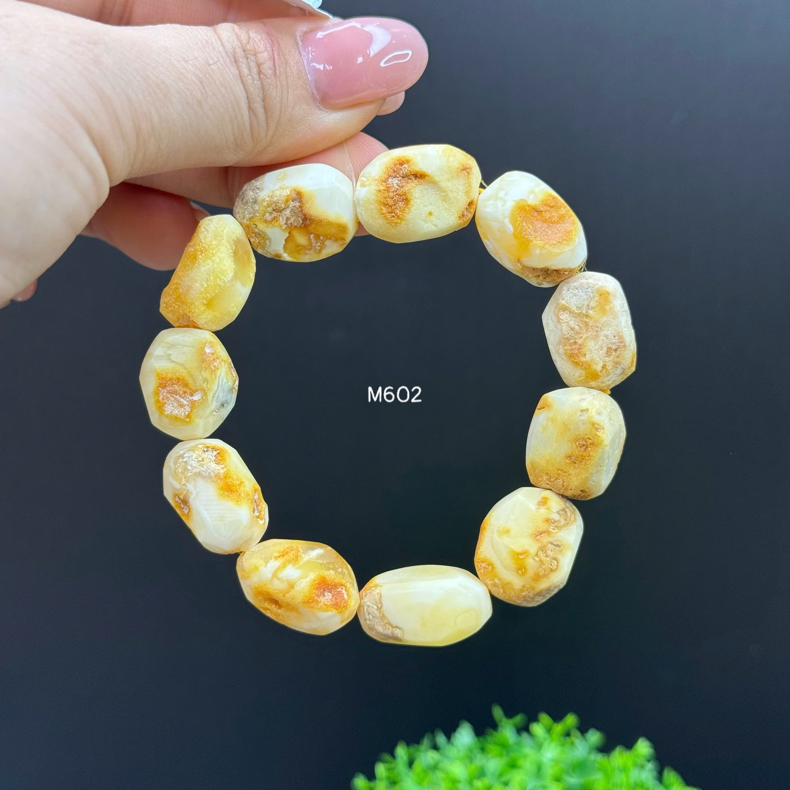 Lắc Tay Hổ Phách Bạch Thô - M602_thumbnail_2