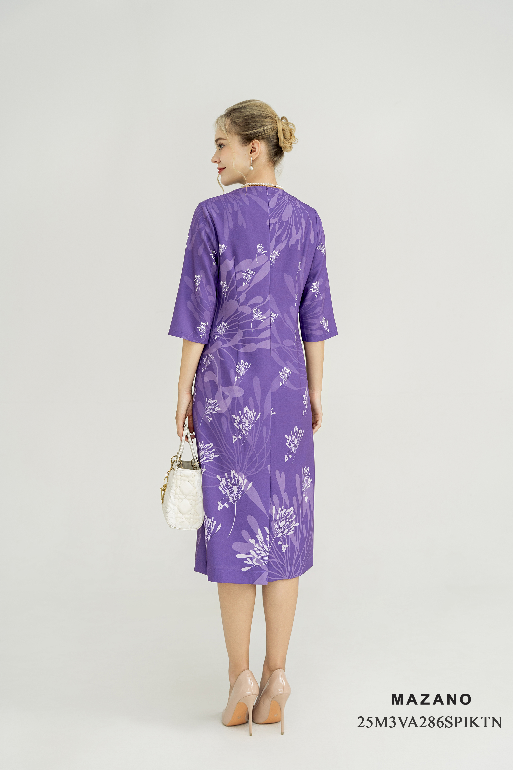 Váy Đầm Suông Vải thô dày Hoạ tiết cách điệu Cổ tròn Tay ngắn Dài qua bắp chân_thumbnail_3