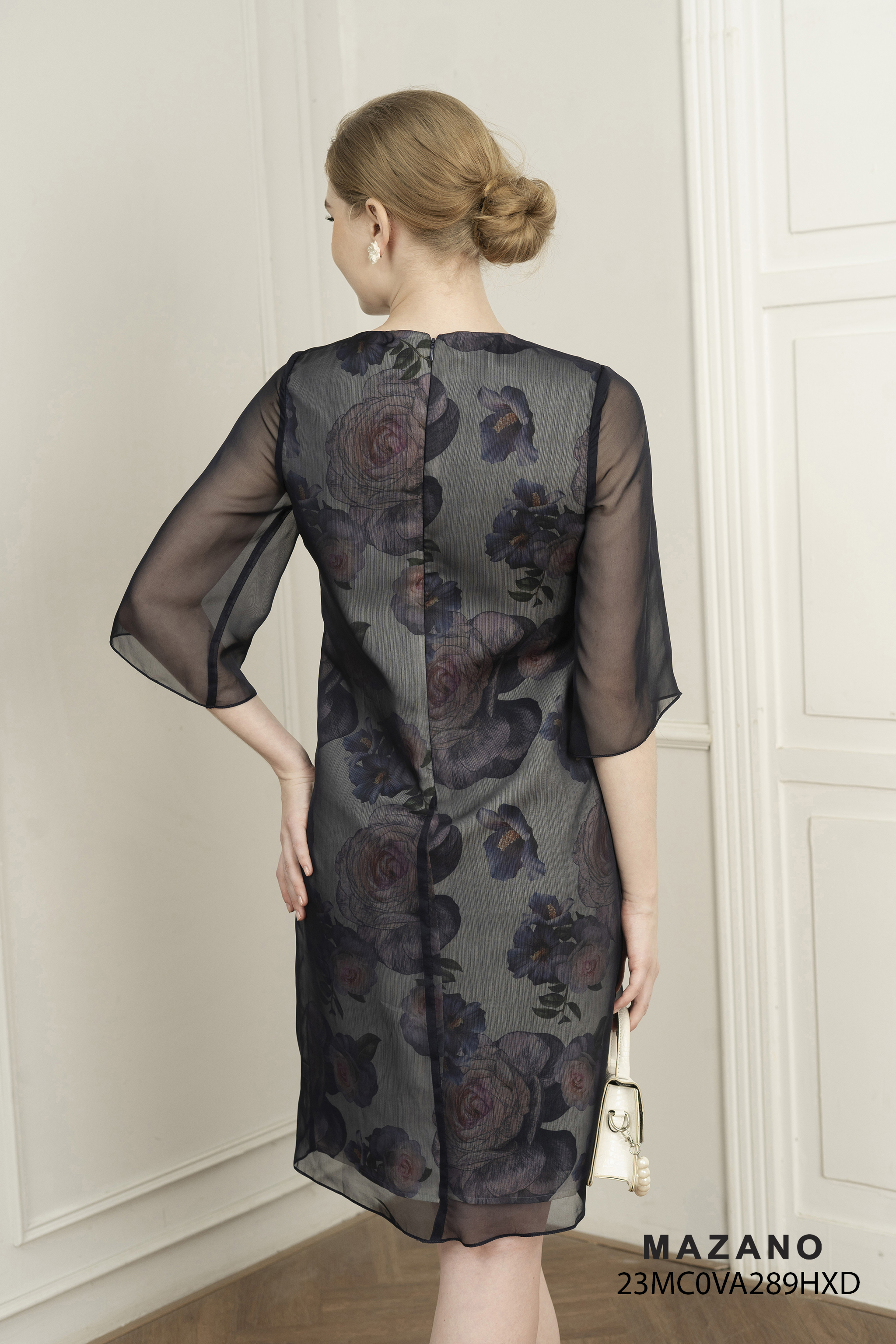 Đầm suông họa tiết to phủ voan_thumbnail_1