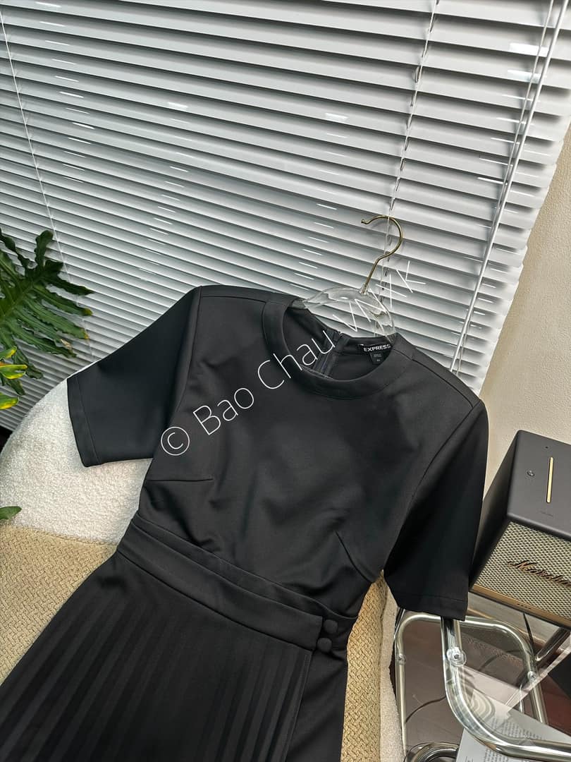 SALE D128 ĐẦM ĐEN XẾP LY_thumbnail_2