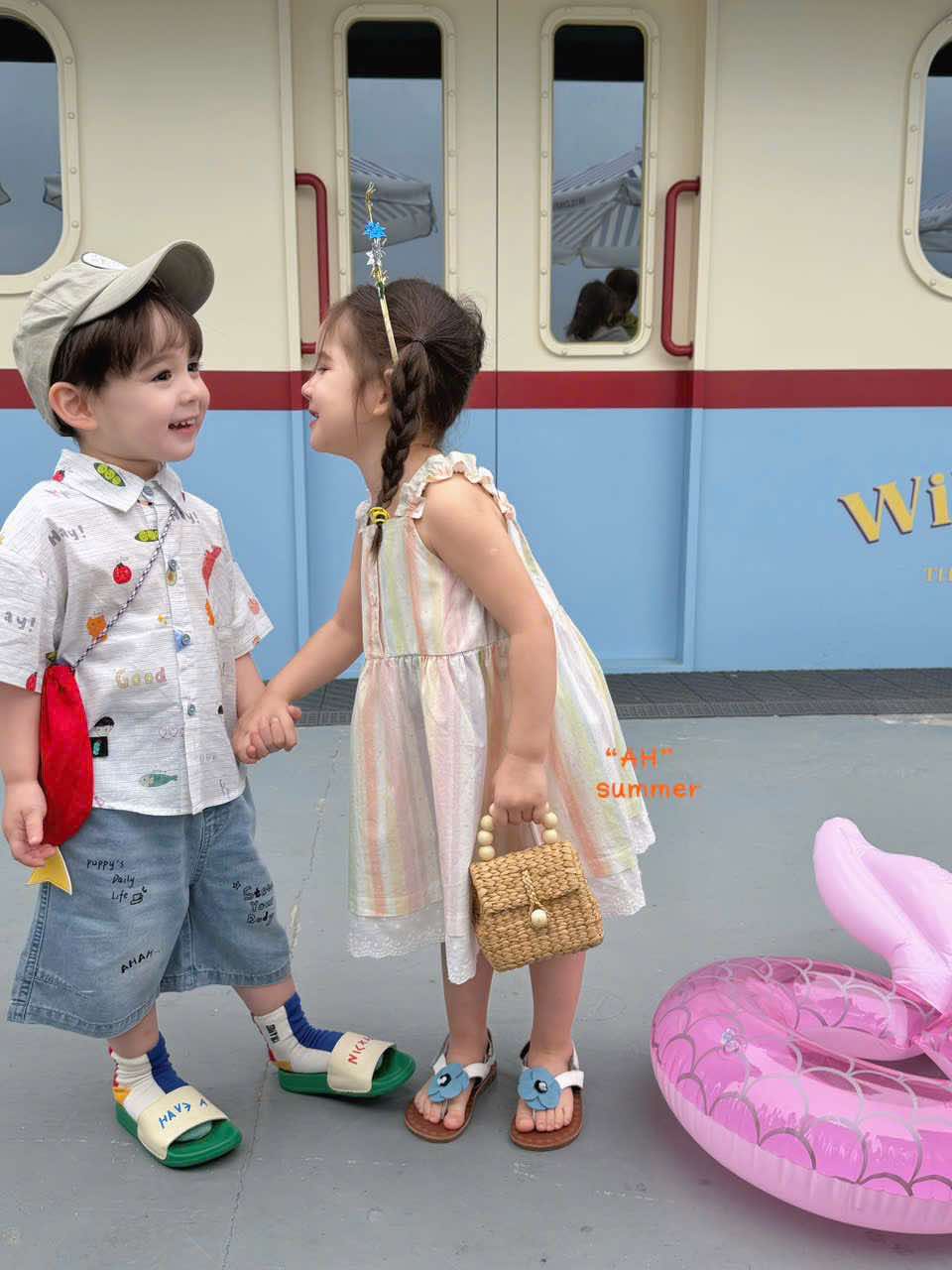 AH44 - Váy thô sát nách kẻ sọc phối lưới màu pastel hãng AH_thumbnail_0