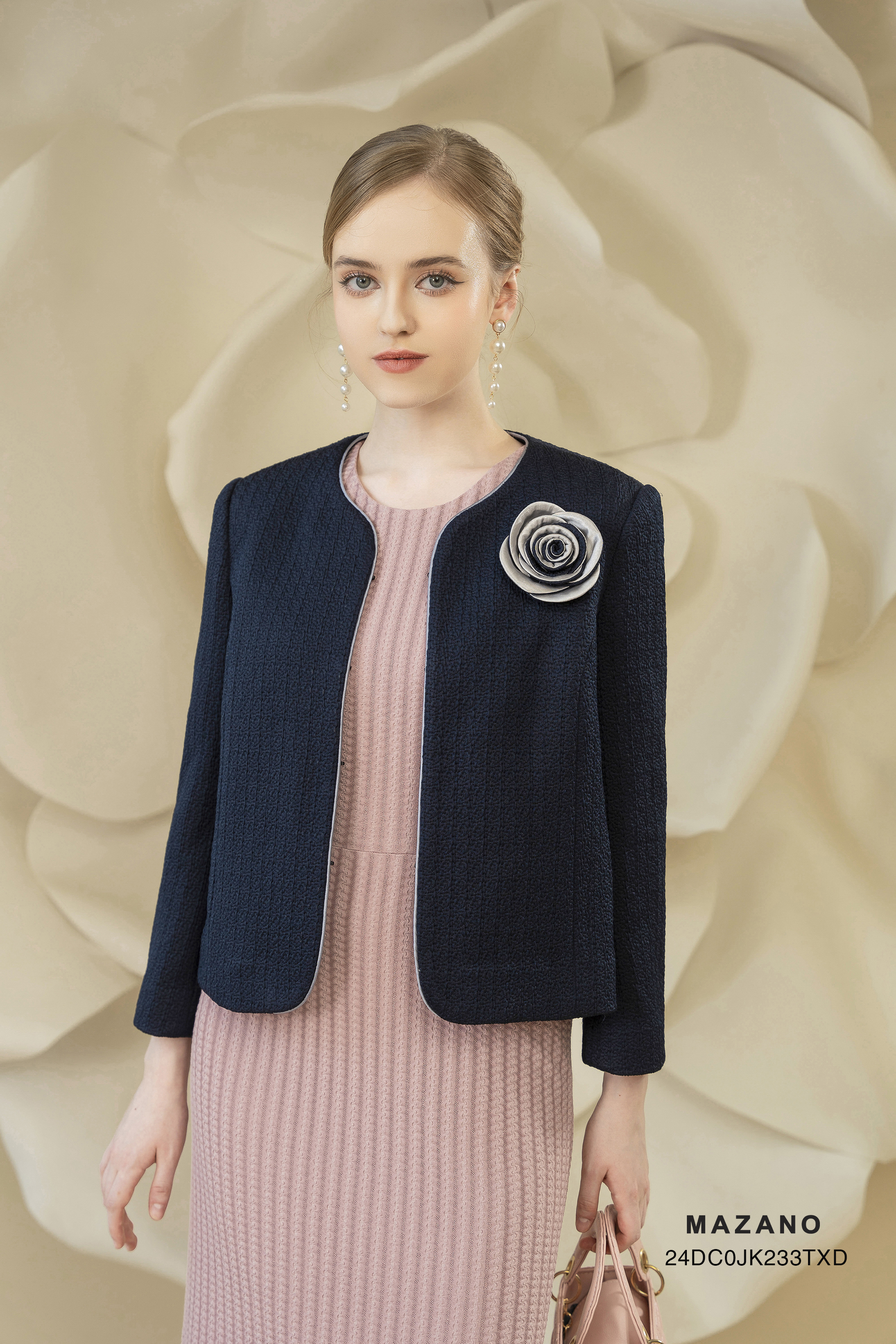 Áo khoác ngắn Suông Vải Gấm thô Đính hoa thủ công Dài dưới eo