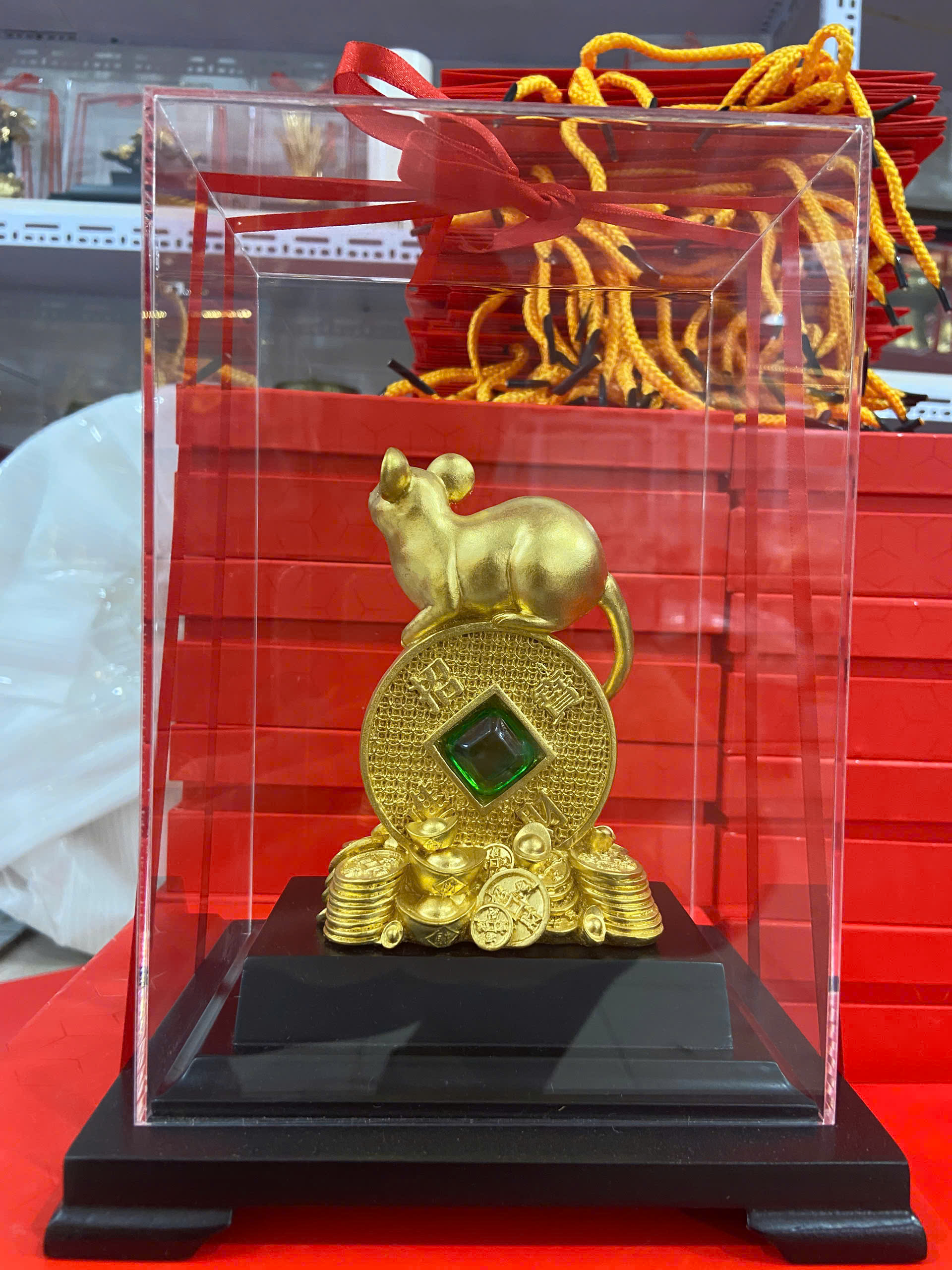 Tượng phong thủy chuột ôm đồng tiền dát vàng 24k KT CAO 22 CM _thumbnail_2