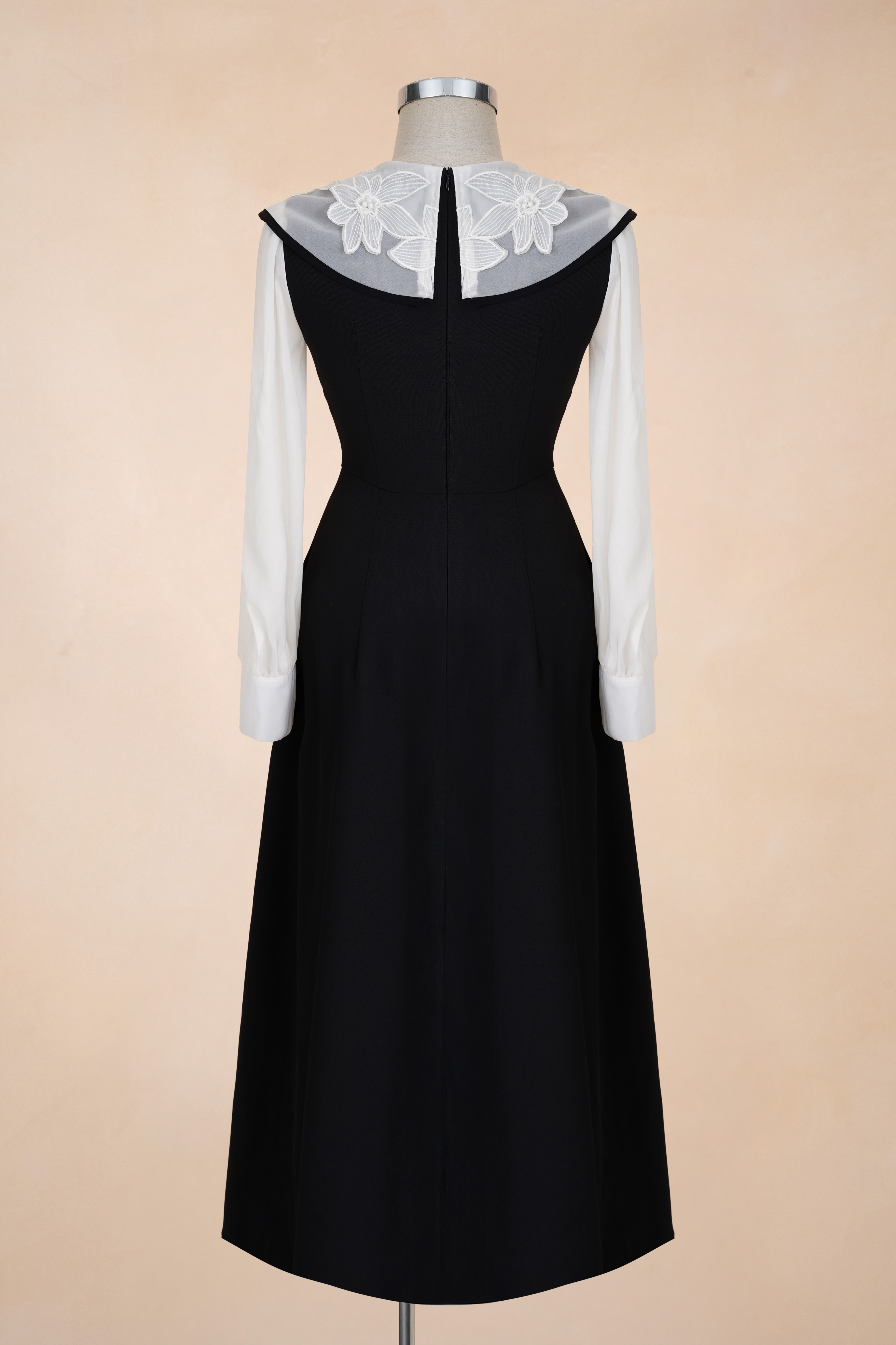 Đầm Xoè Phối Tơ Đính Hoa_thumbnail_2