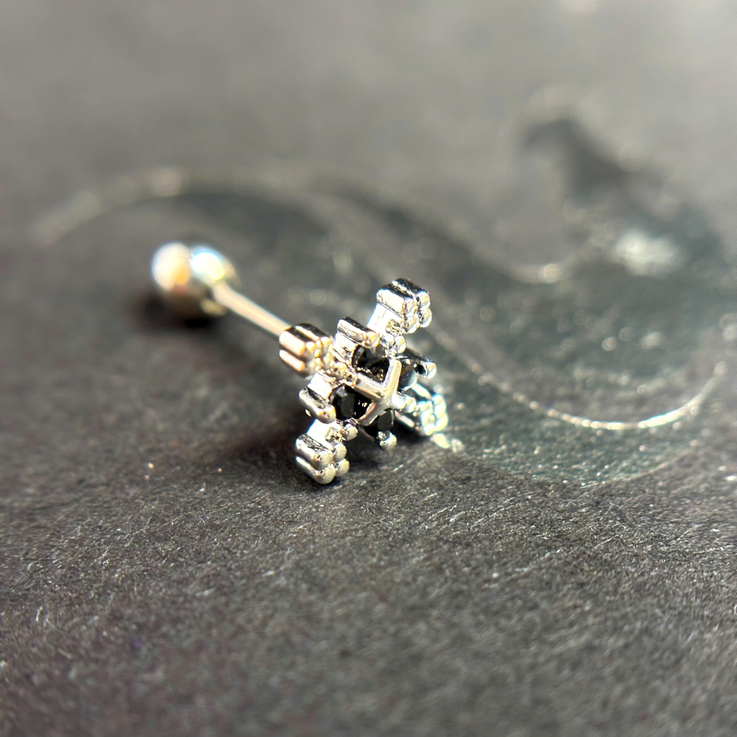 Khuyên kiểu bông tuyết xen kẽ đá đen bi_thumbnail_3