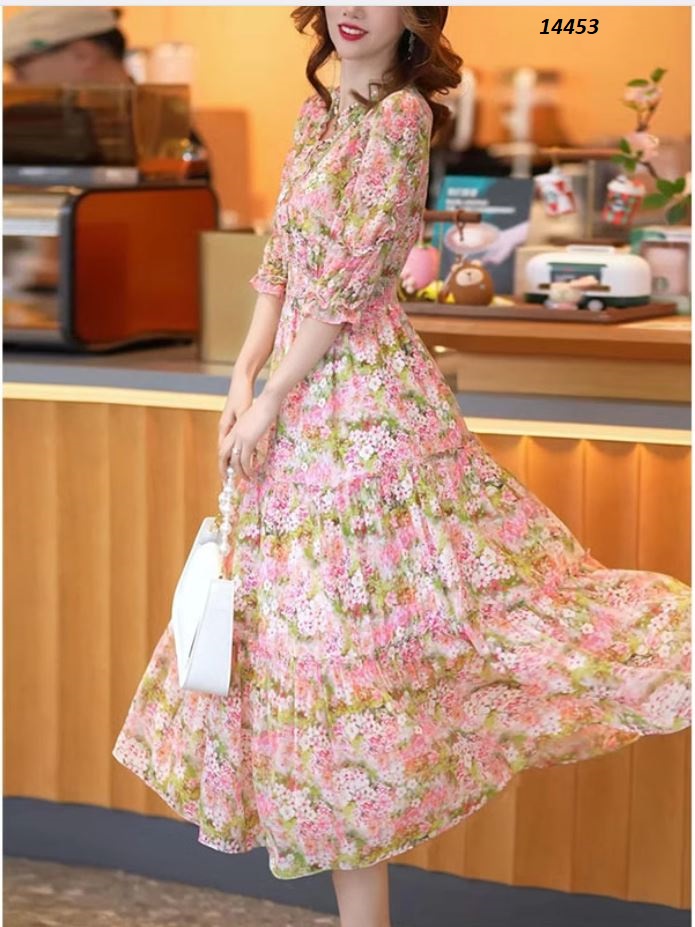 14453-Đầm voan xòe dáng dài họa tiết hoa hồng điểm xanh_thumbnail_0