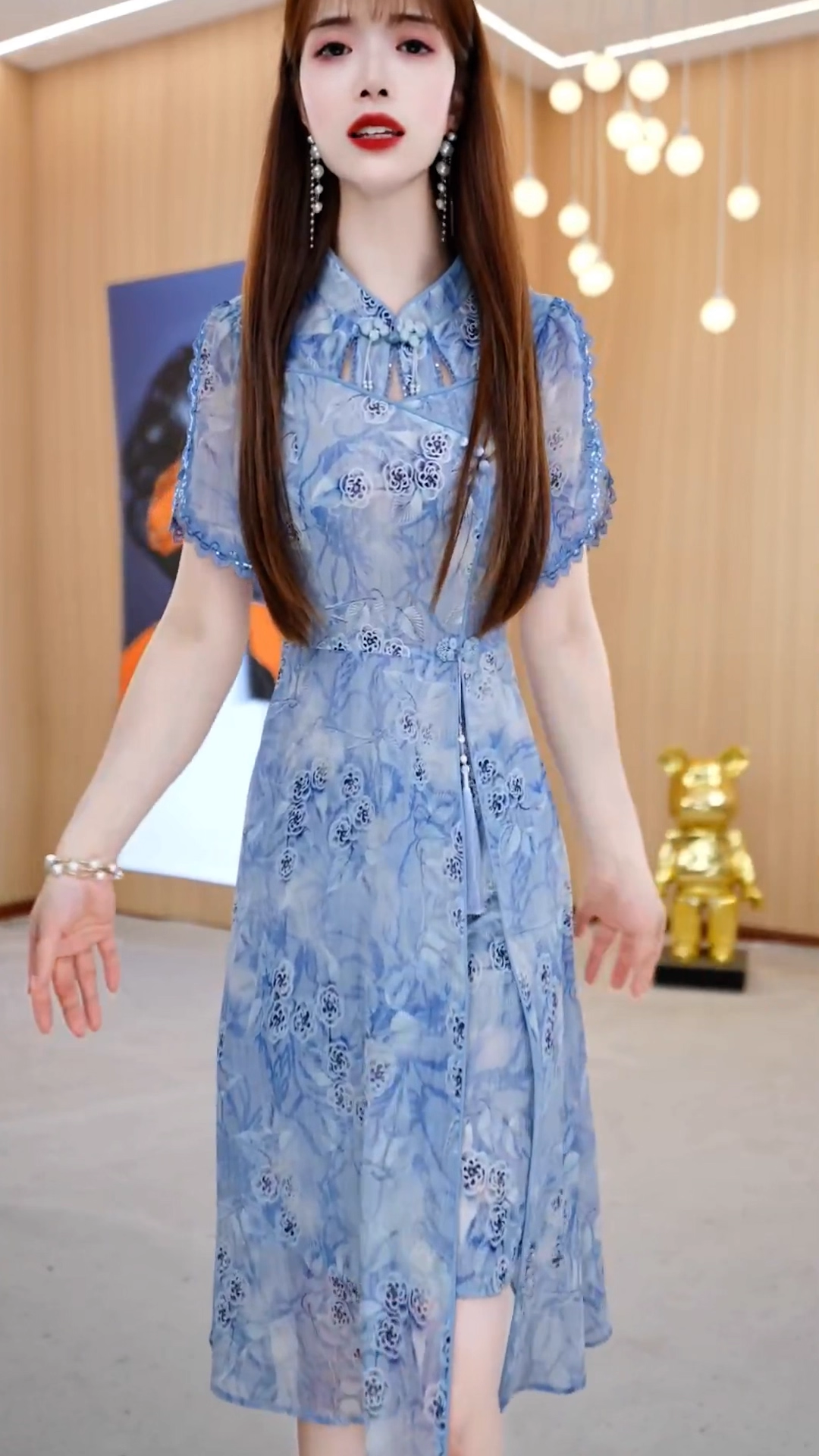 17898-Đầm suông A cổ tàu viền ren eo xẻ tà cách điệu ( voan, lót)_thumbnail_0