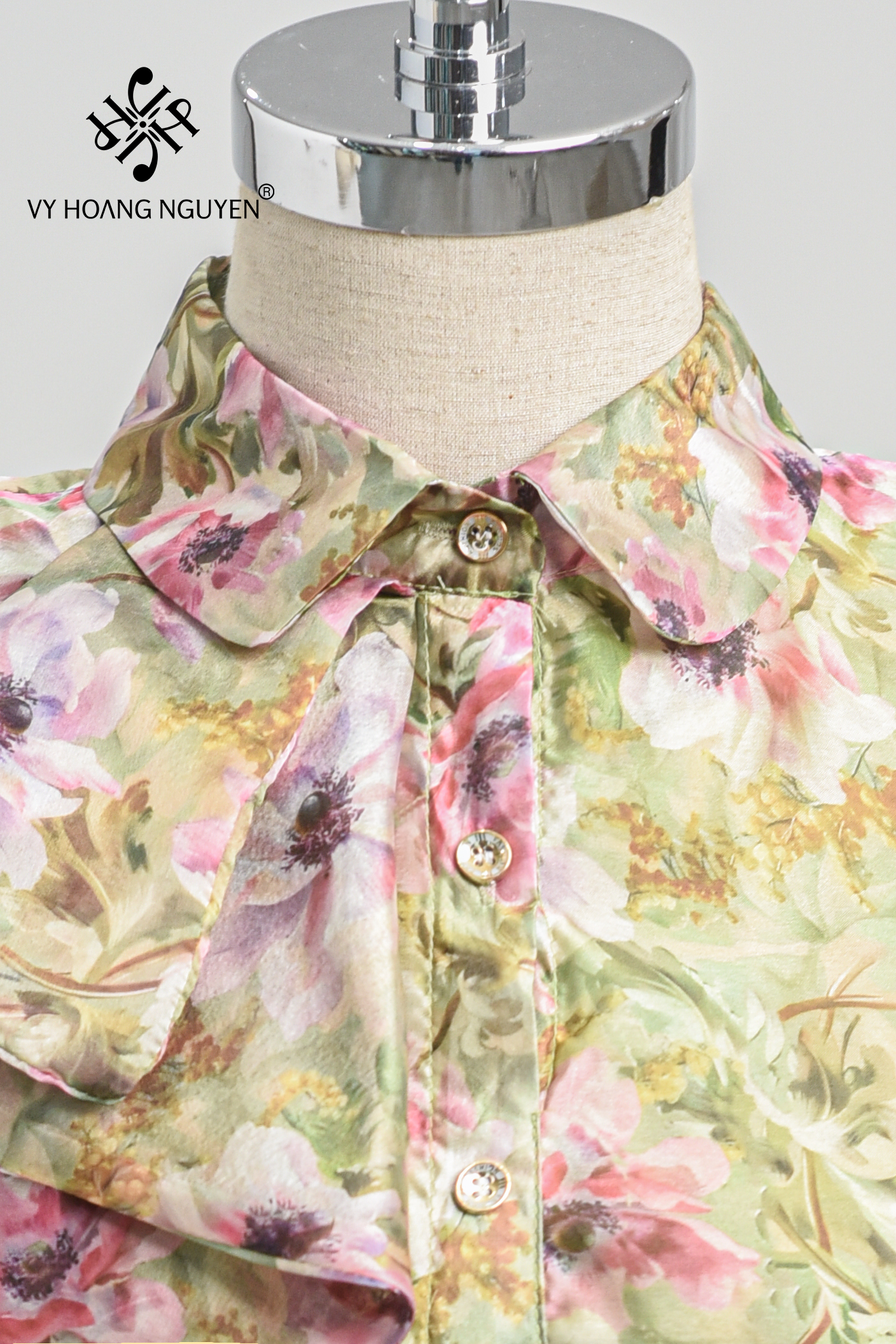 Đầm Chữ A Tơ Hoa Vạt Vai Cổ Đức