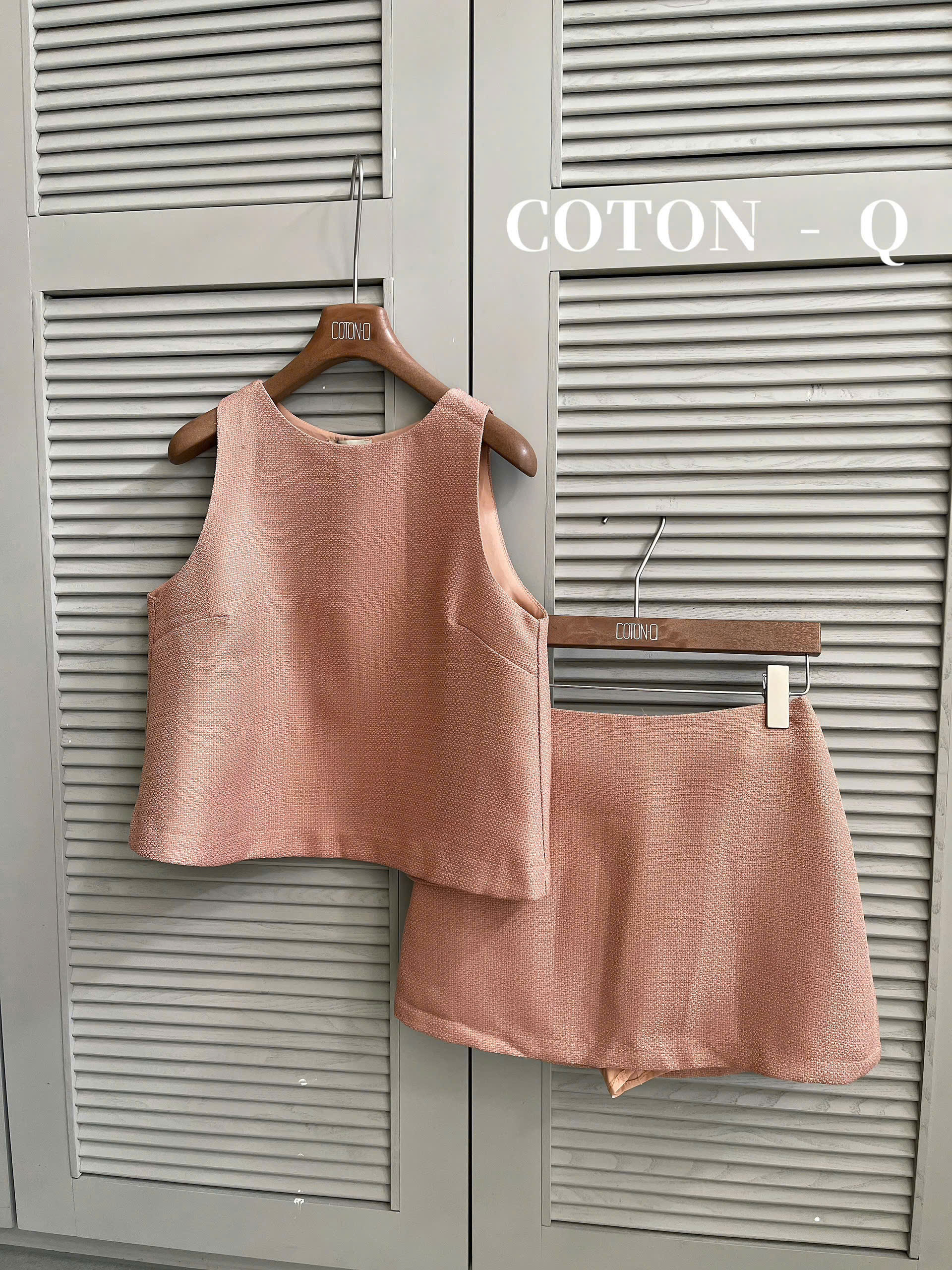 Set áo cổ tròn + chân váy_thumbnail_5