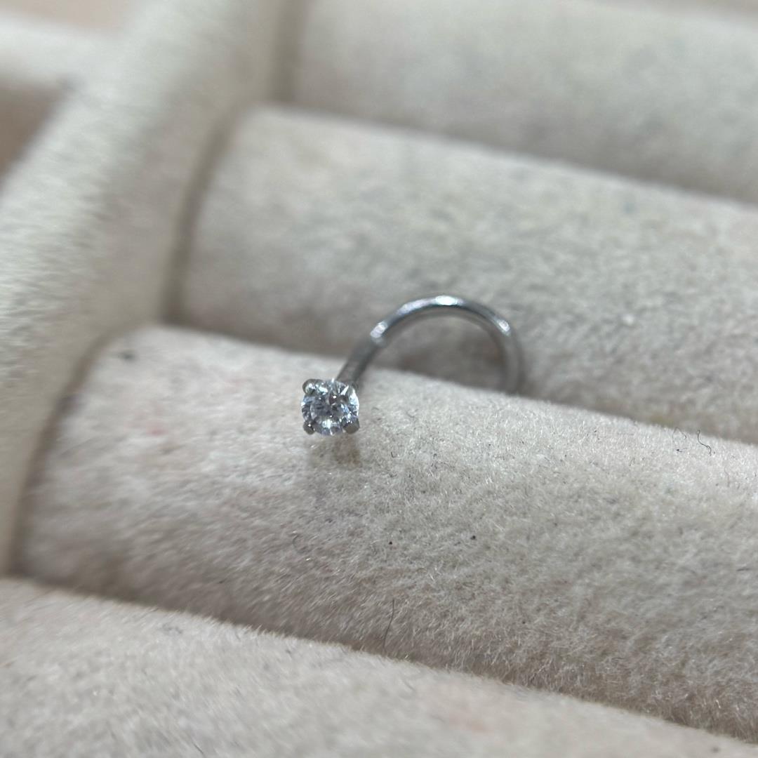 Mũi C kim cương trắng chấu size 2._thumbnail_1