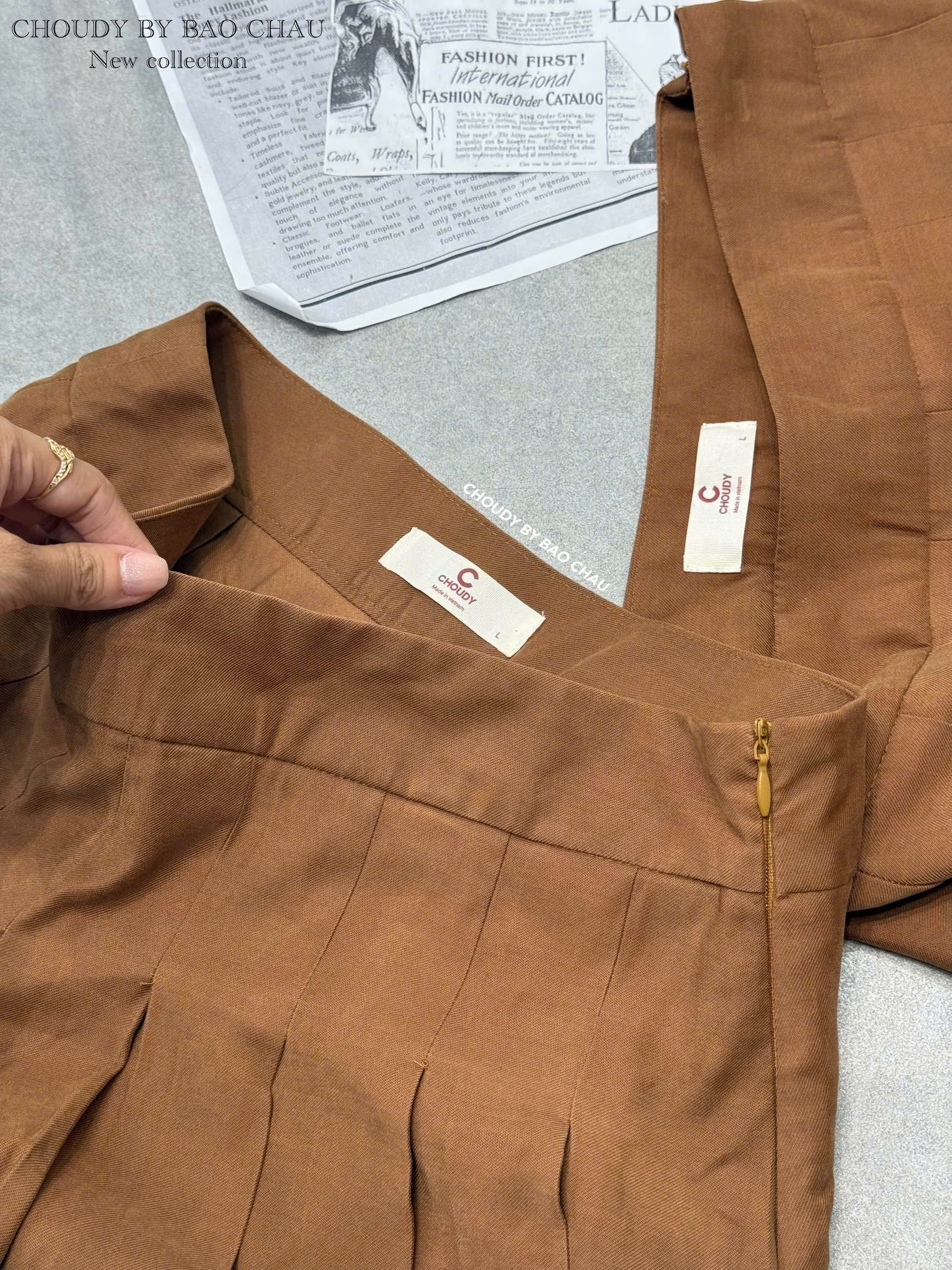 U295 CHÂN VÁY XẾP LY NÂU_thumbnail_3