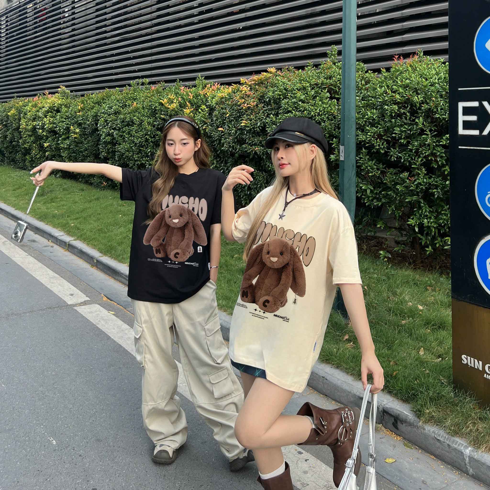 Áo thun thỏ Bunny form rộng local brand ATD1253 Miucho tay ngắn cổ tròn in mix_thumbnail_20