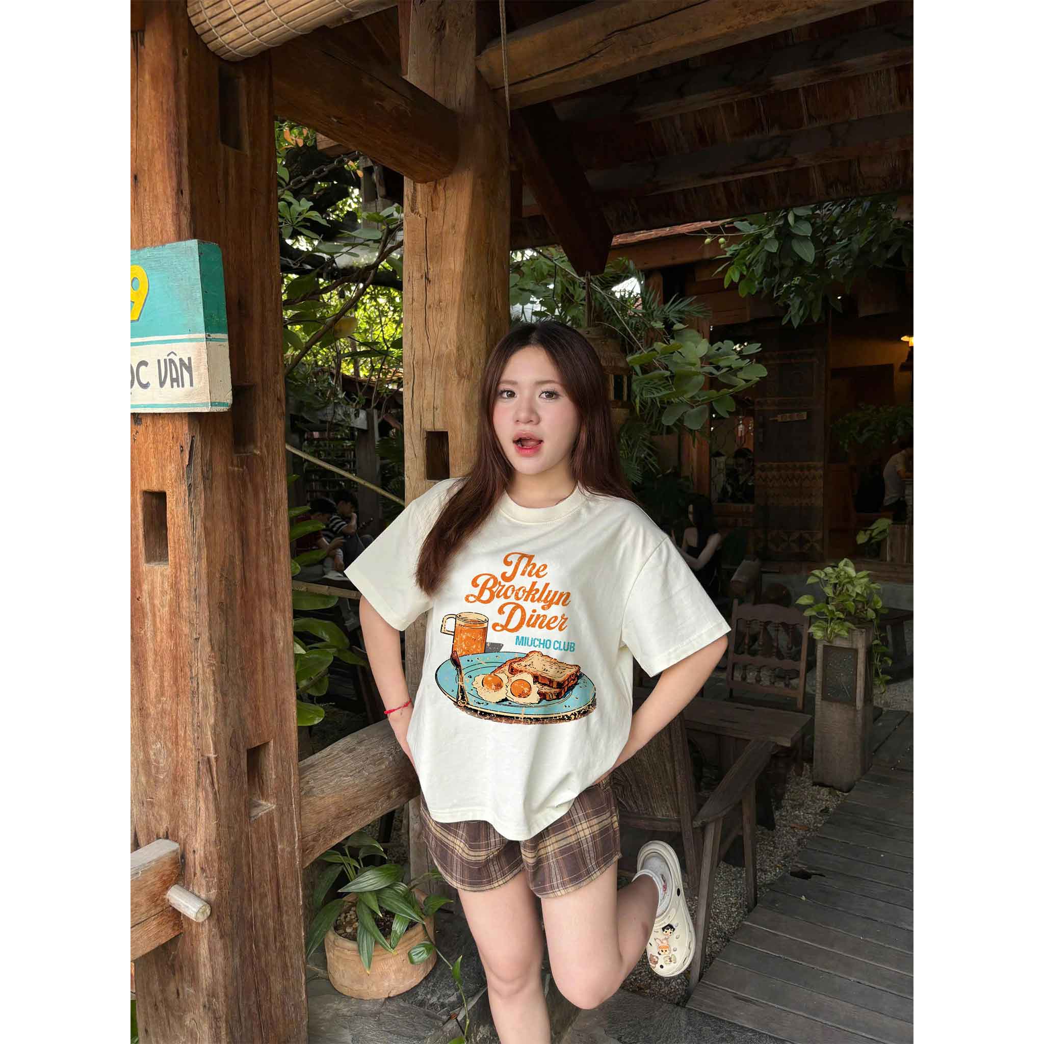 Áo thun boxy The Brooklyn Diner 2562 Miucho vải cotton thoáng mát đủ size đủ màu dễ phối đồ in mix_thumbnail_5