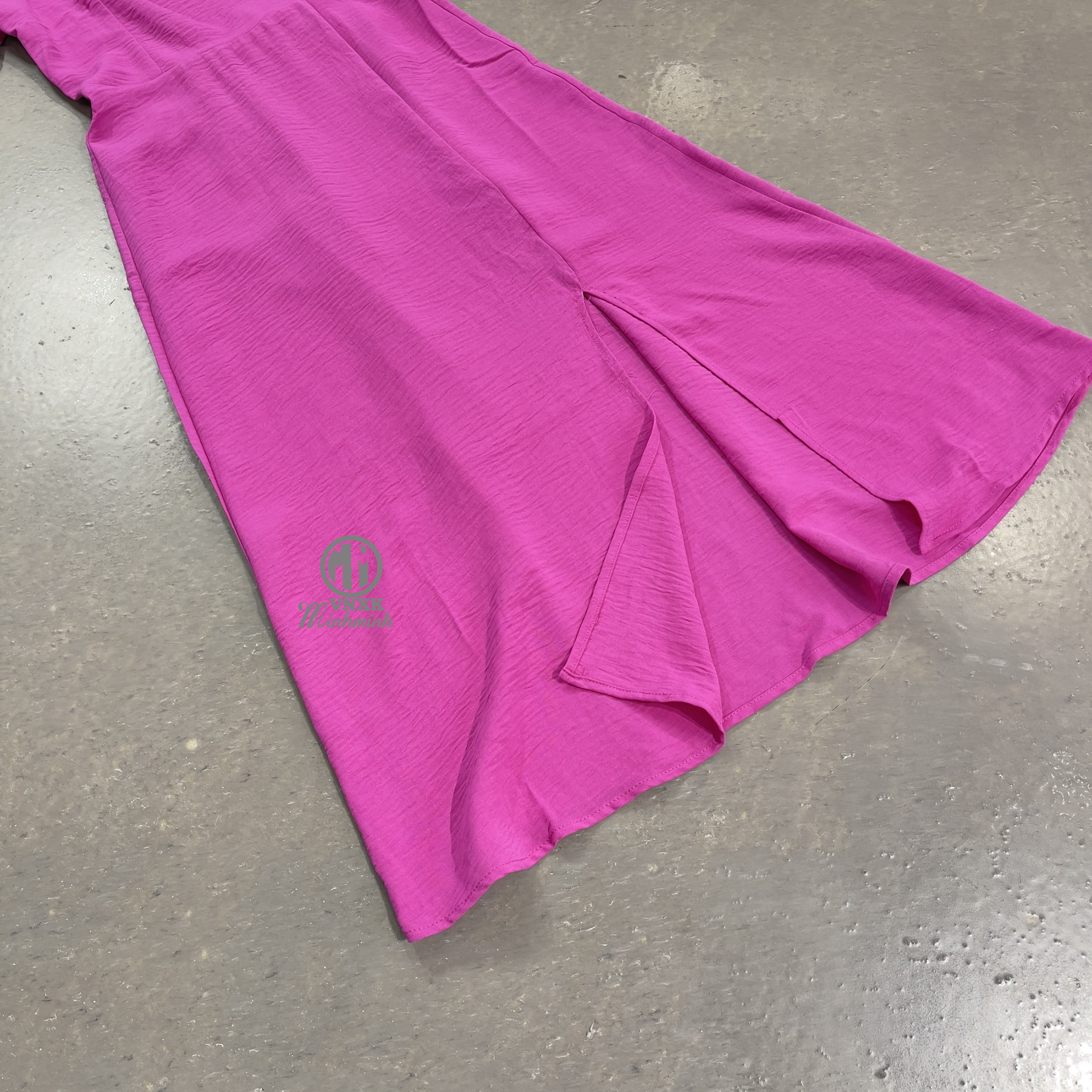 DAM MONTEAU_thumbnail_1