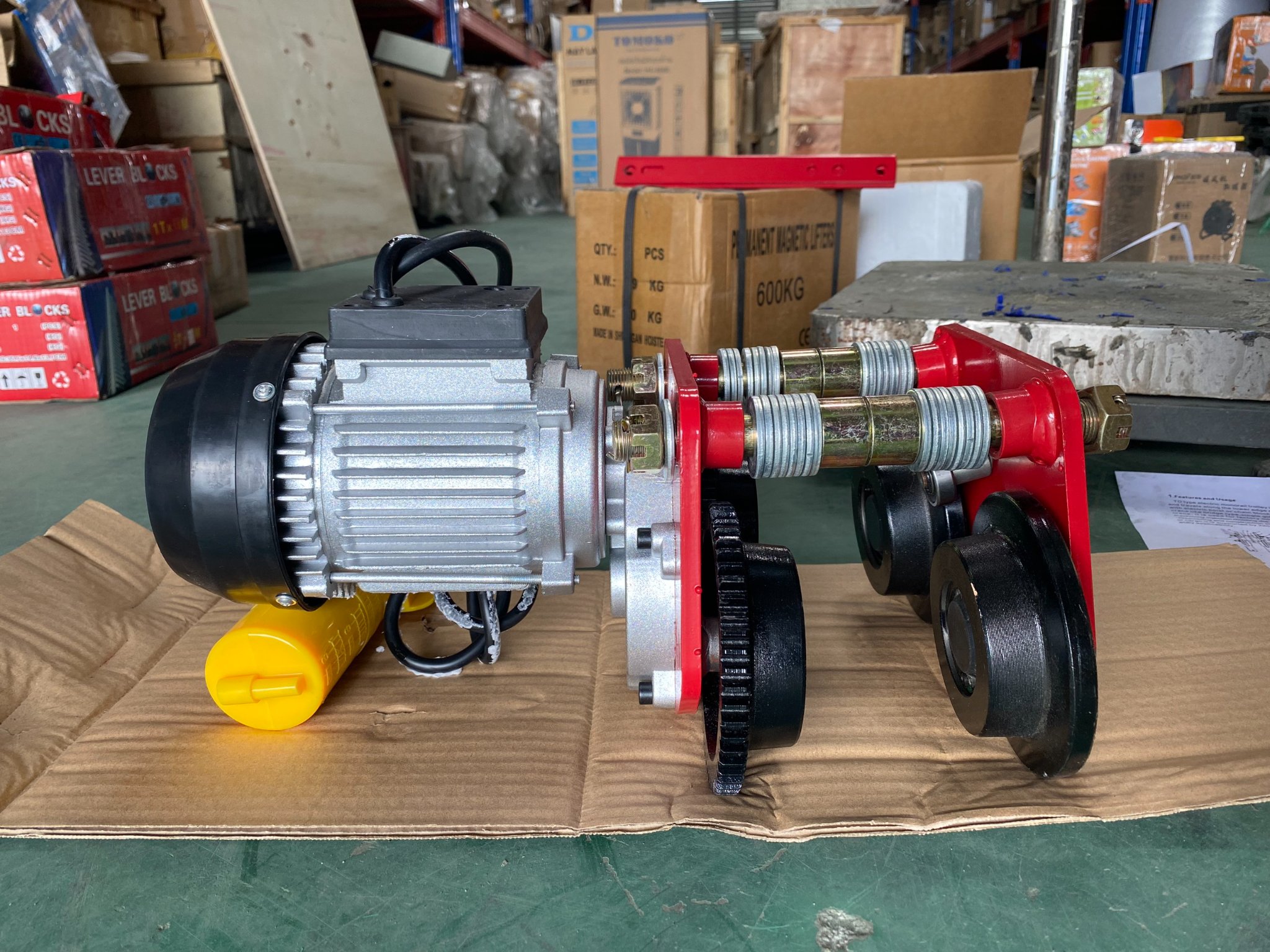 Combo Tời + con chạy trên ray thép I_thumbnail_10