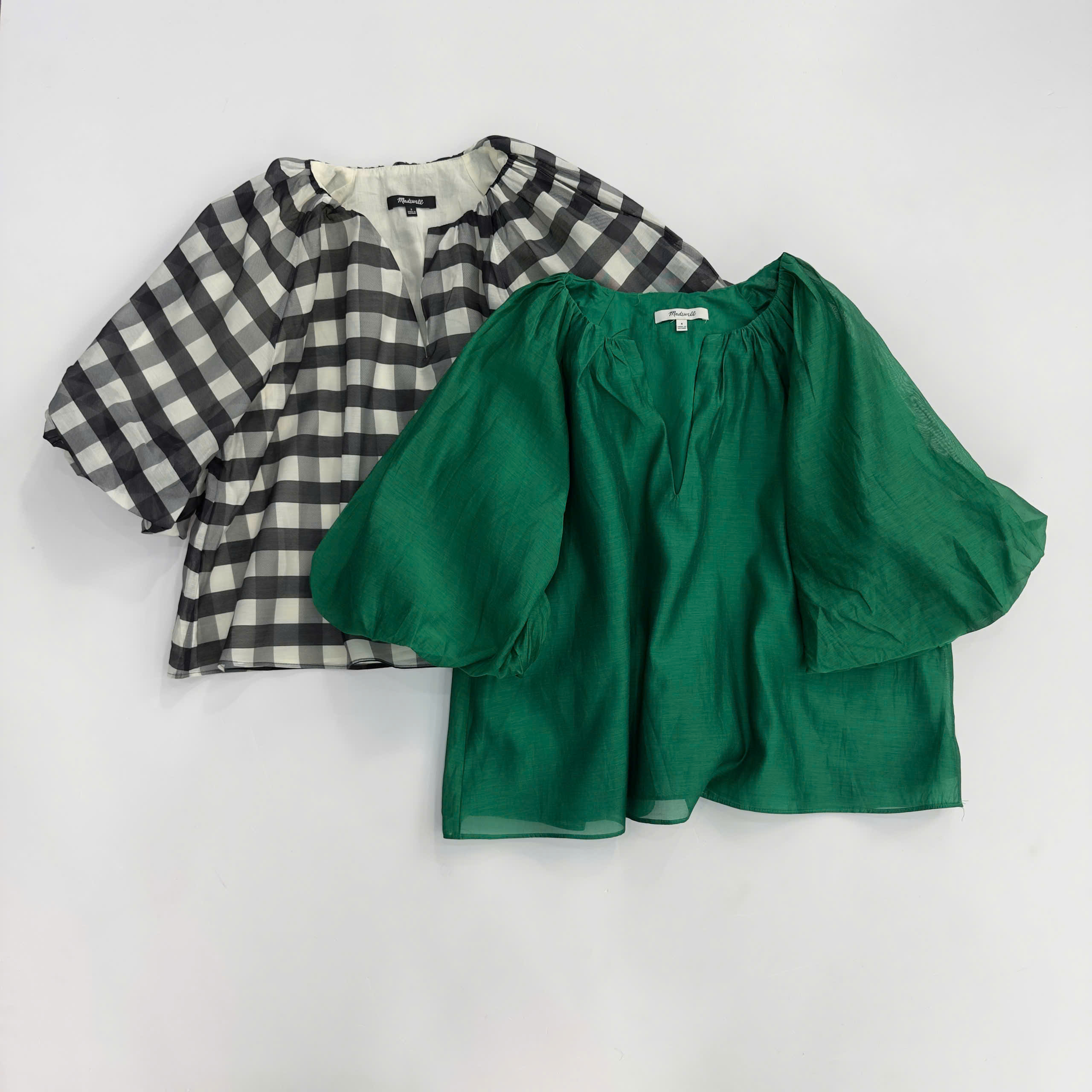 AO NU MAD A152 (L8-5)