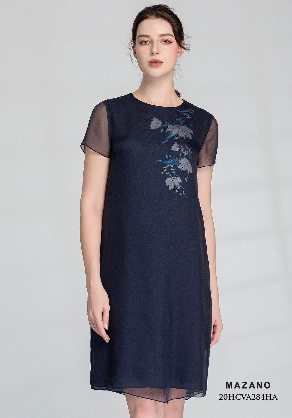 Đầm xanh đen phủ họa tiết_thumbnail_0