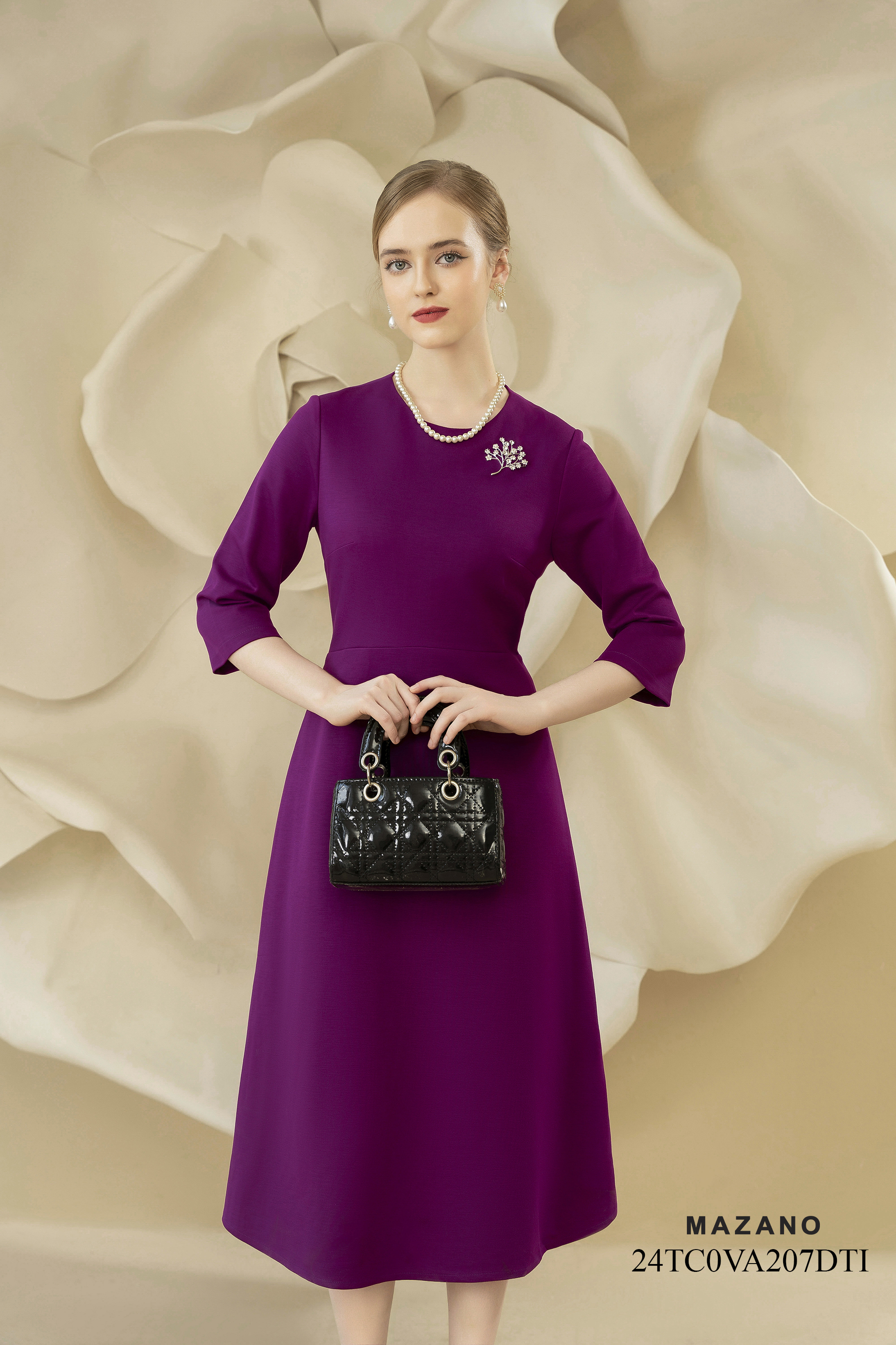 Váy Đầm Ôm Vải umi Đính đá trang trí Cổ tròn Tay lỡ Dài ngang bắp chân_thumbnail_4