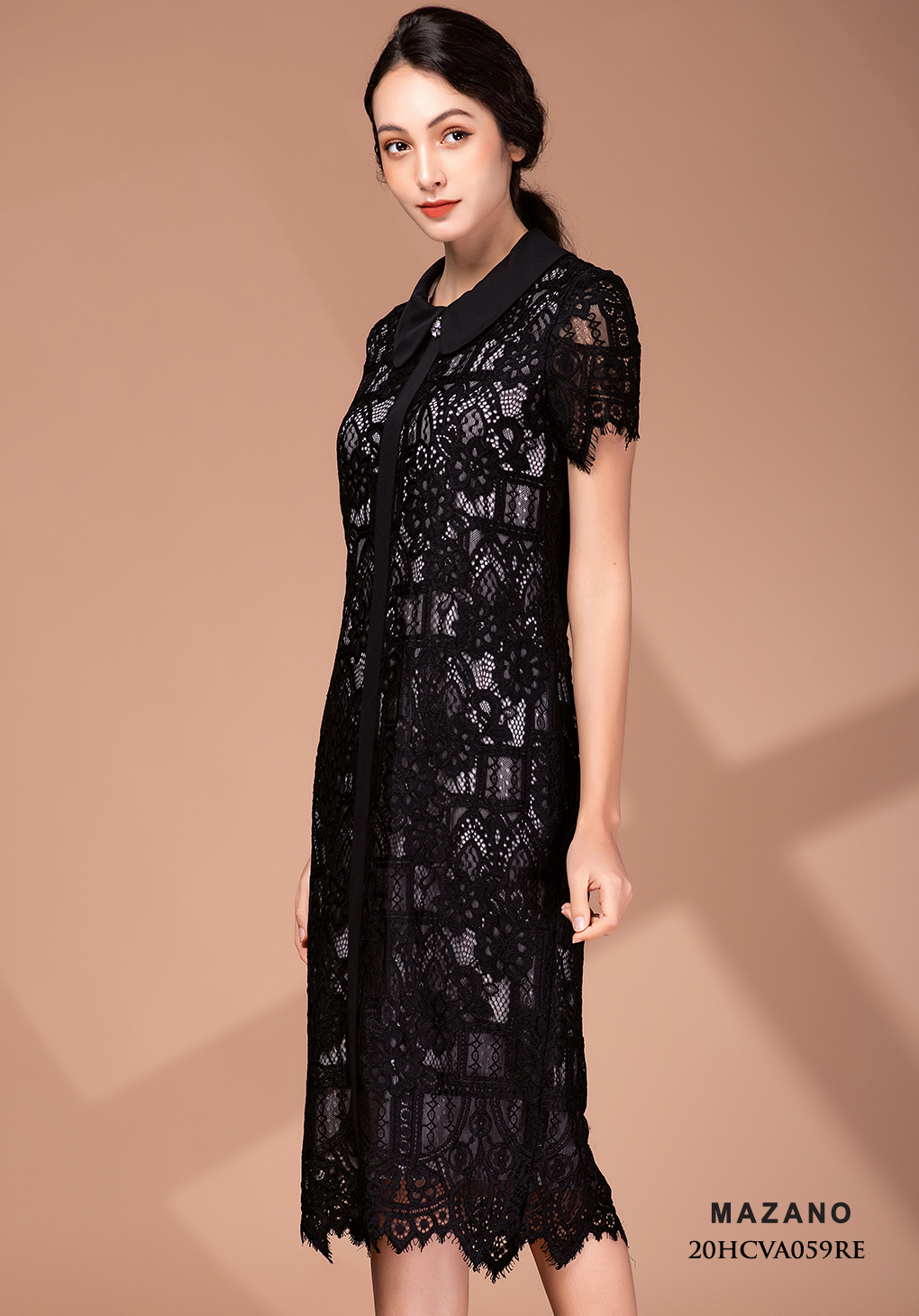 Đầm đen ren nẹn, lá cổ đính khuy trang trí_thumbnail_3