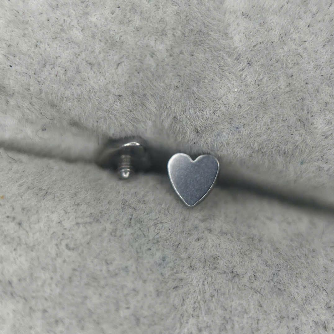 Charm cấy titan trái tim_thumbnail_1