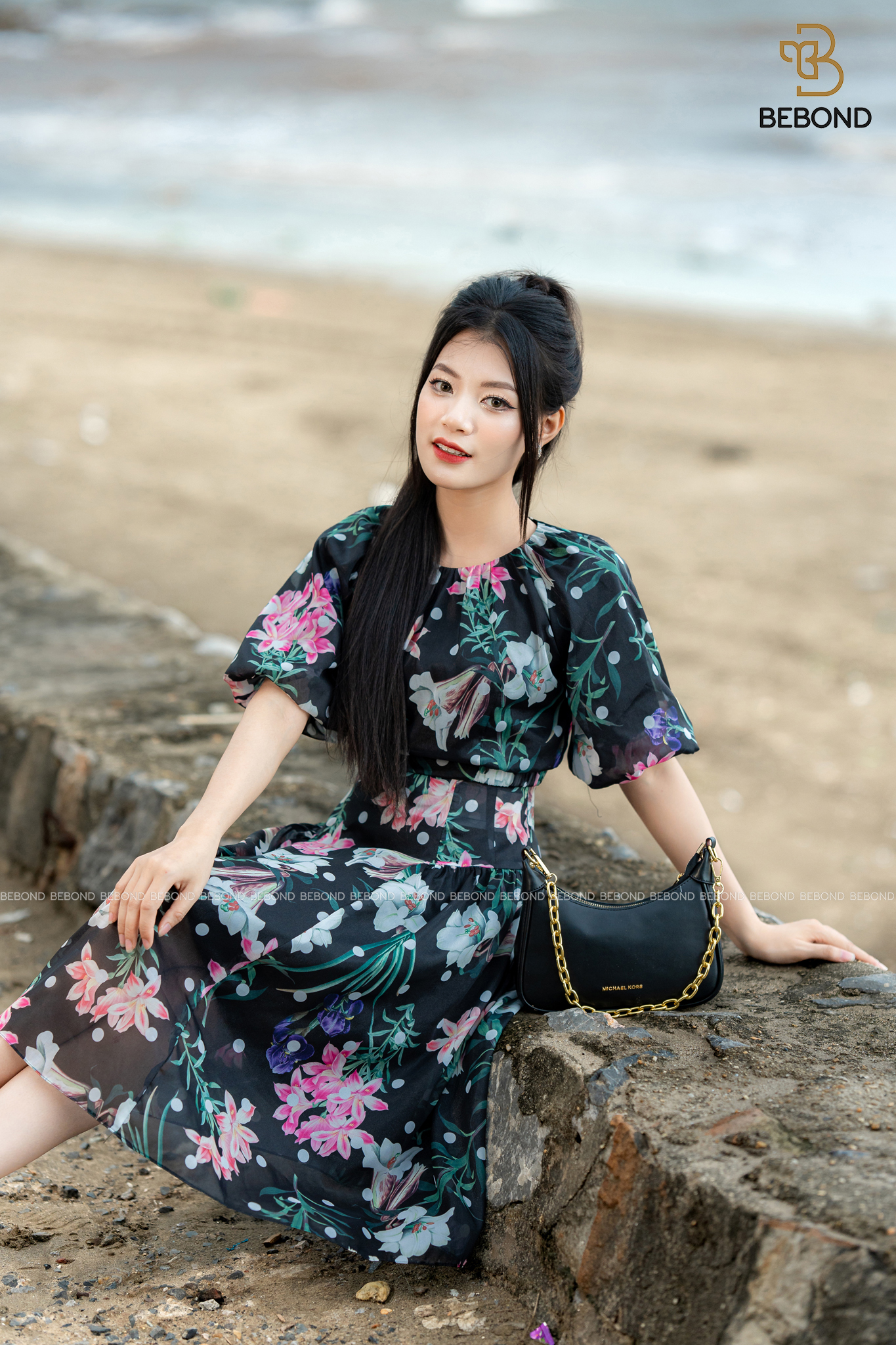 SET BỘ ÁO KÝ GIẢ CHÂN VÁY XÒE HỌA TIẾT HOA LY MILA_thumbnail_4