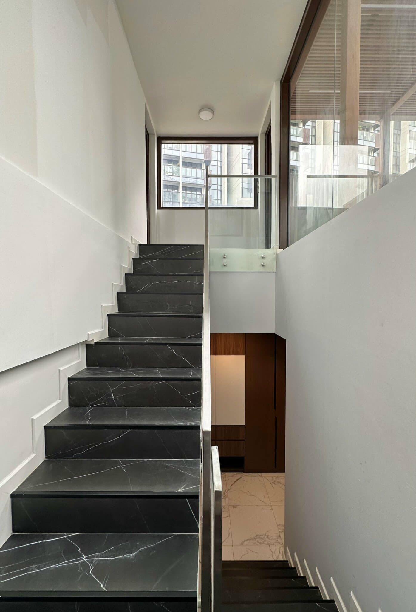 Cần cho thuê căn 3 phòng ngủ nội thất sang trọng tại dự án The River thủ thiêm._thumbnail_4