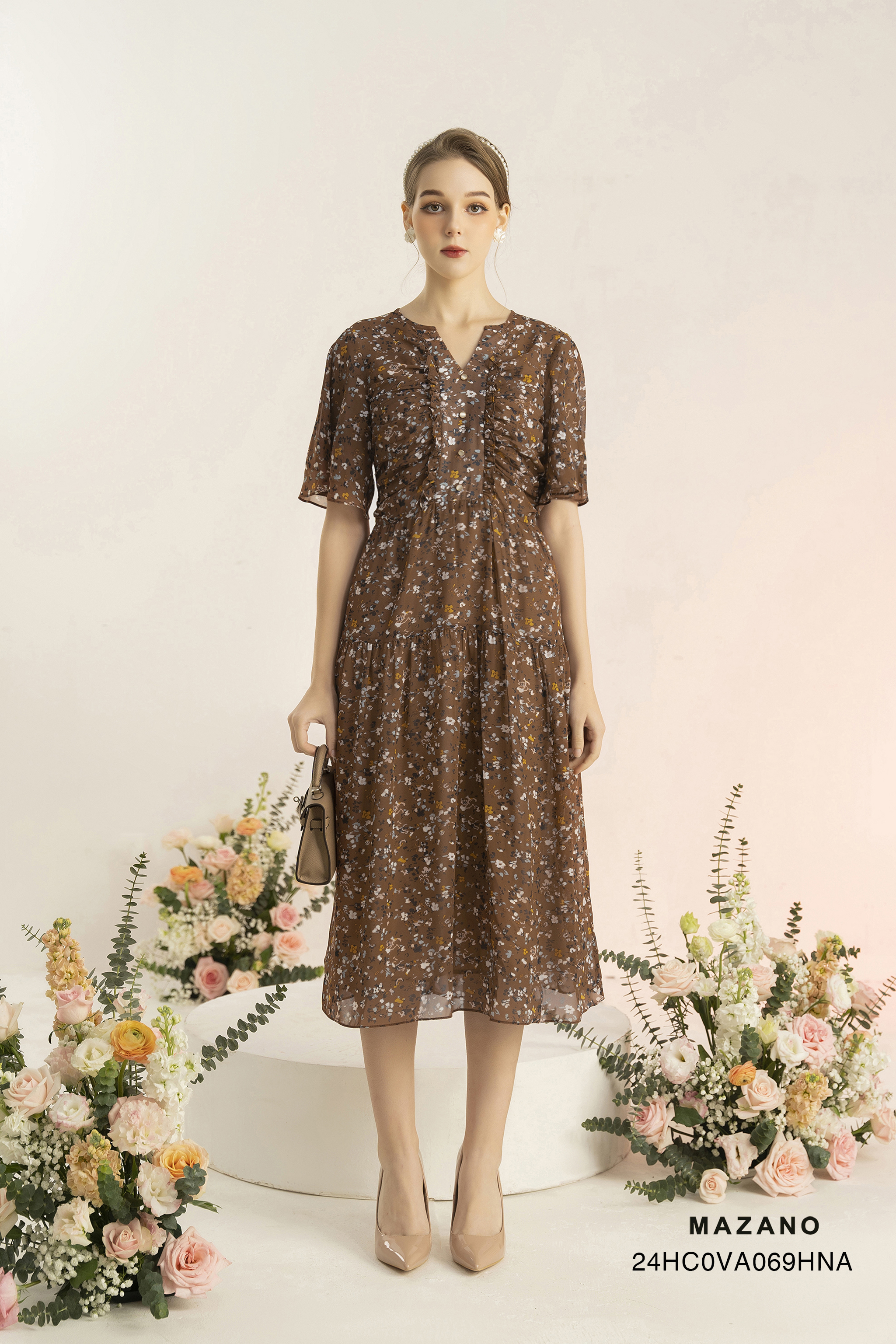 Váy Đầm Ôm Vải voan Hoạ tiết hoa nhí Cổ cách điệu Tay ngắn Dài ngang bắp chân_thumbnail_0