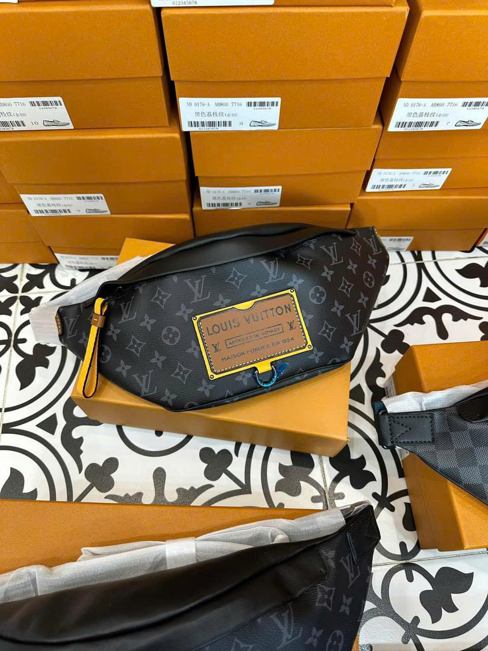 Túi đeo hông Louis Vuitton Bumbag Monogram_thumbnail_5