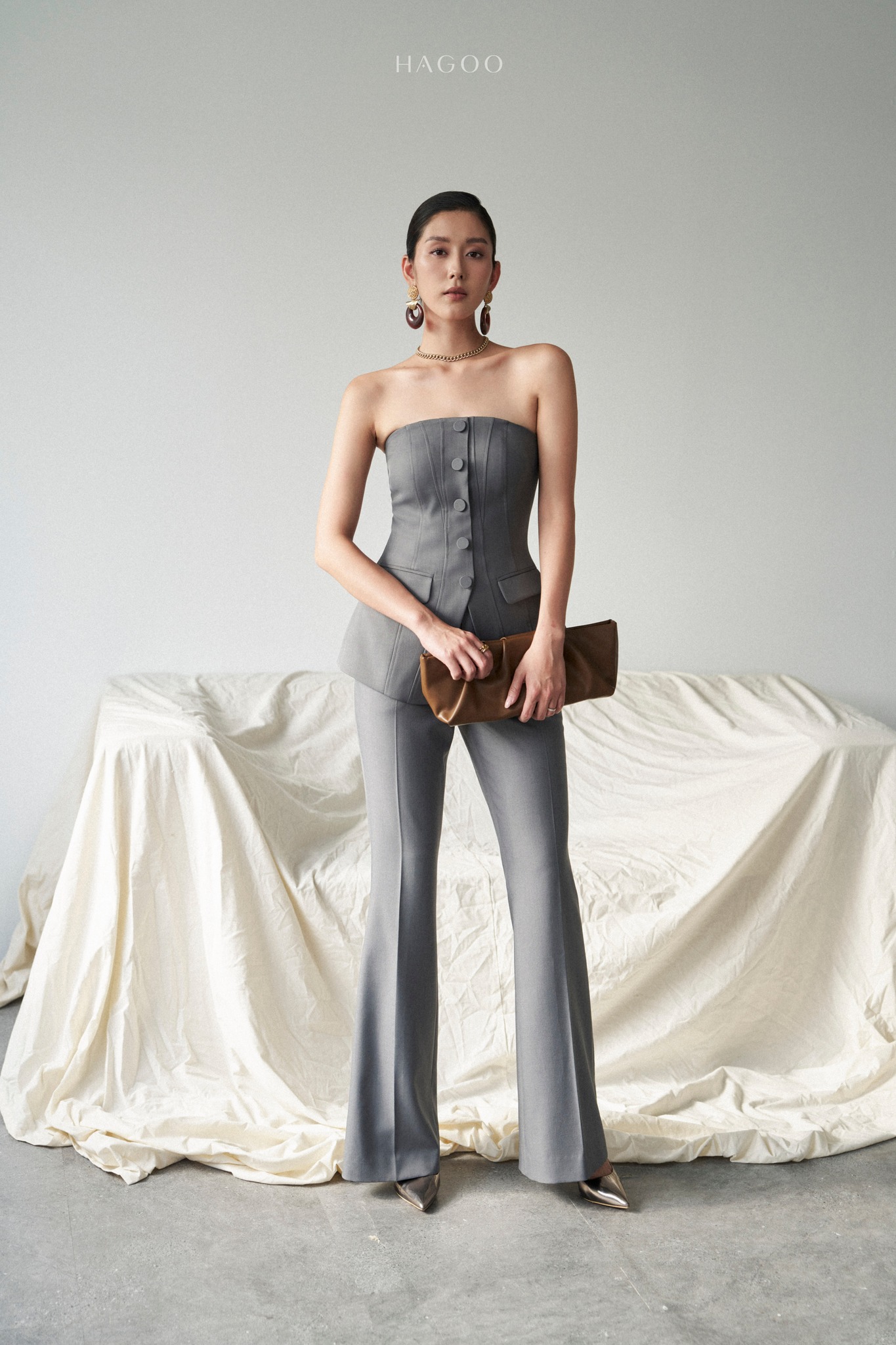 Quần loe xám BST HAGOO