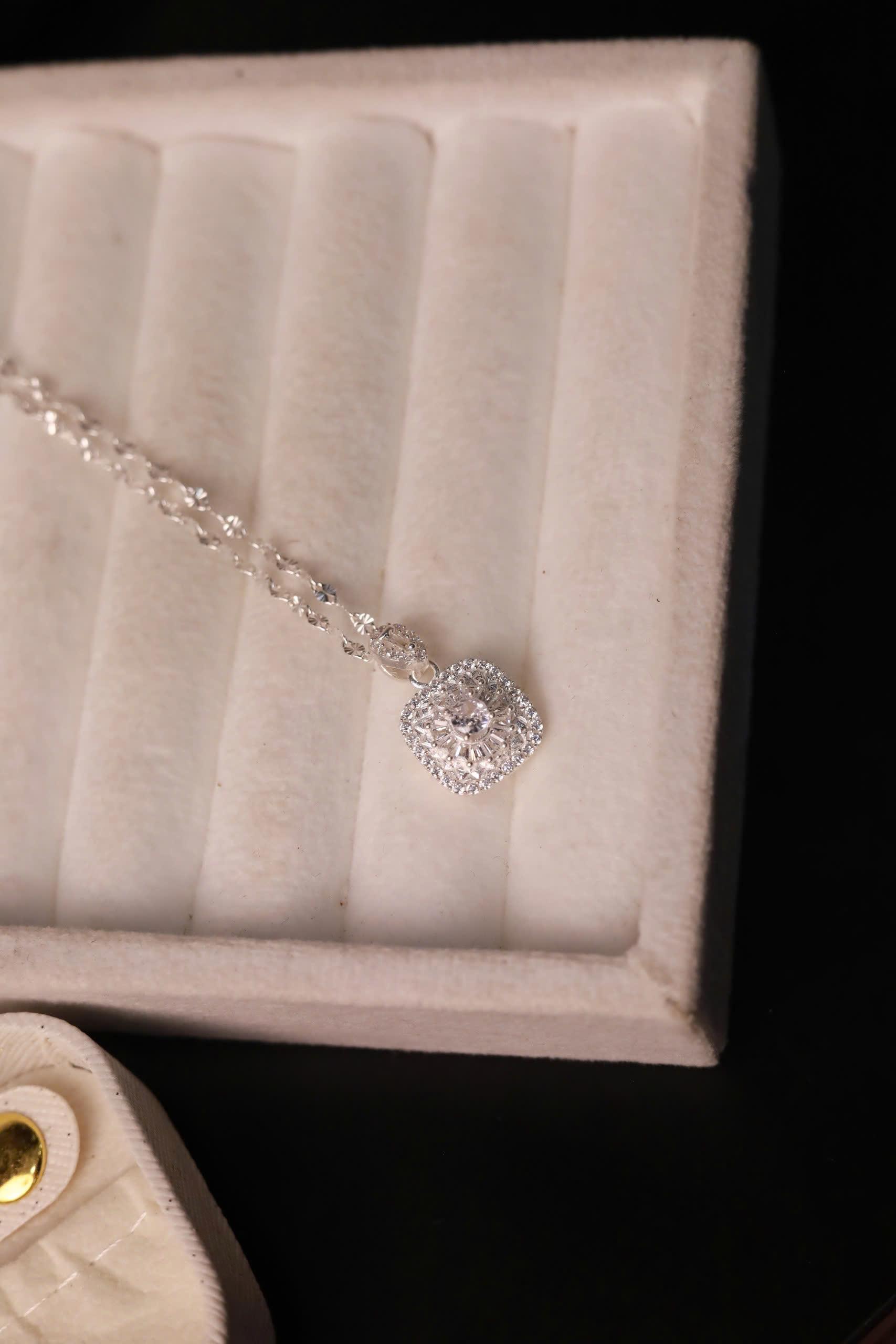 Vòng cổ bạc đá vuông lớn dây xù mì xi bạch kim_thumbnail_2