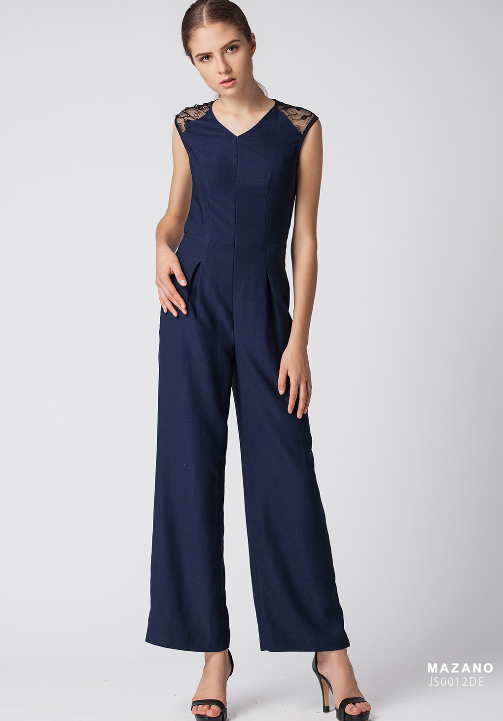 Bộ Áo liền Quần Jumsuit xanh phối ren đính đá