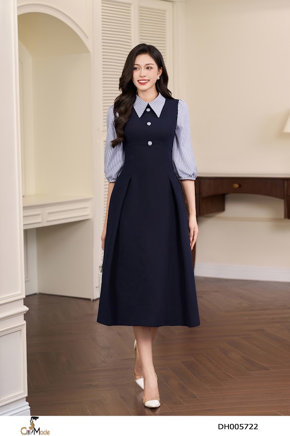 Đầm xòe tím than tay  phối kẻ tay  cổ đức