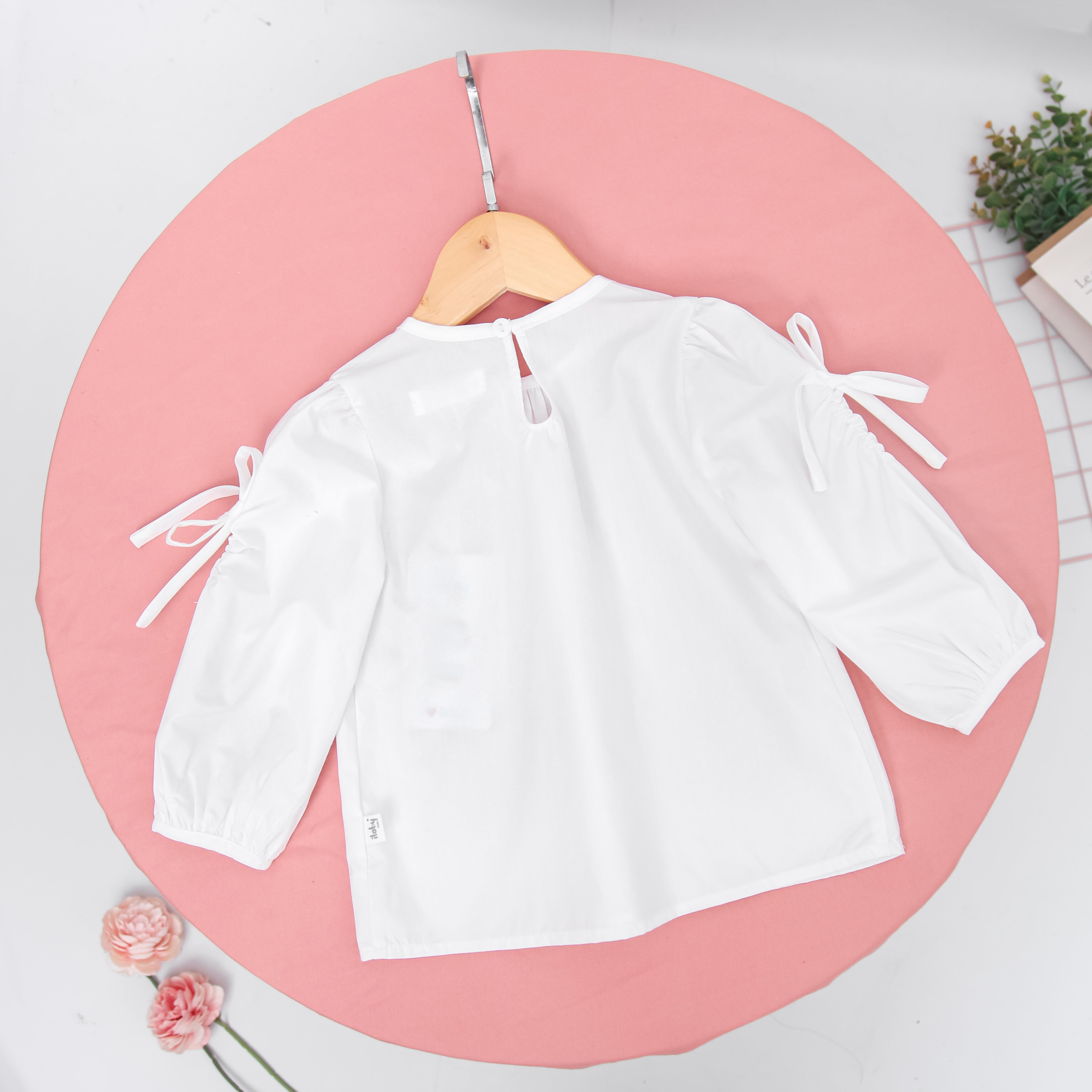 Áo sơ mi nhún cổ tròn_thumbnail_1