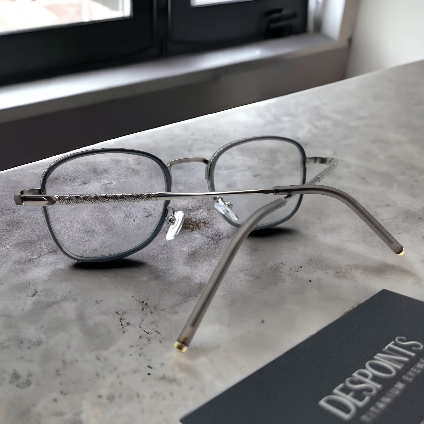 Signature Vintage DP76 Titanium Full - Unisex_thumbnail_3