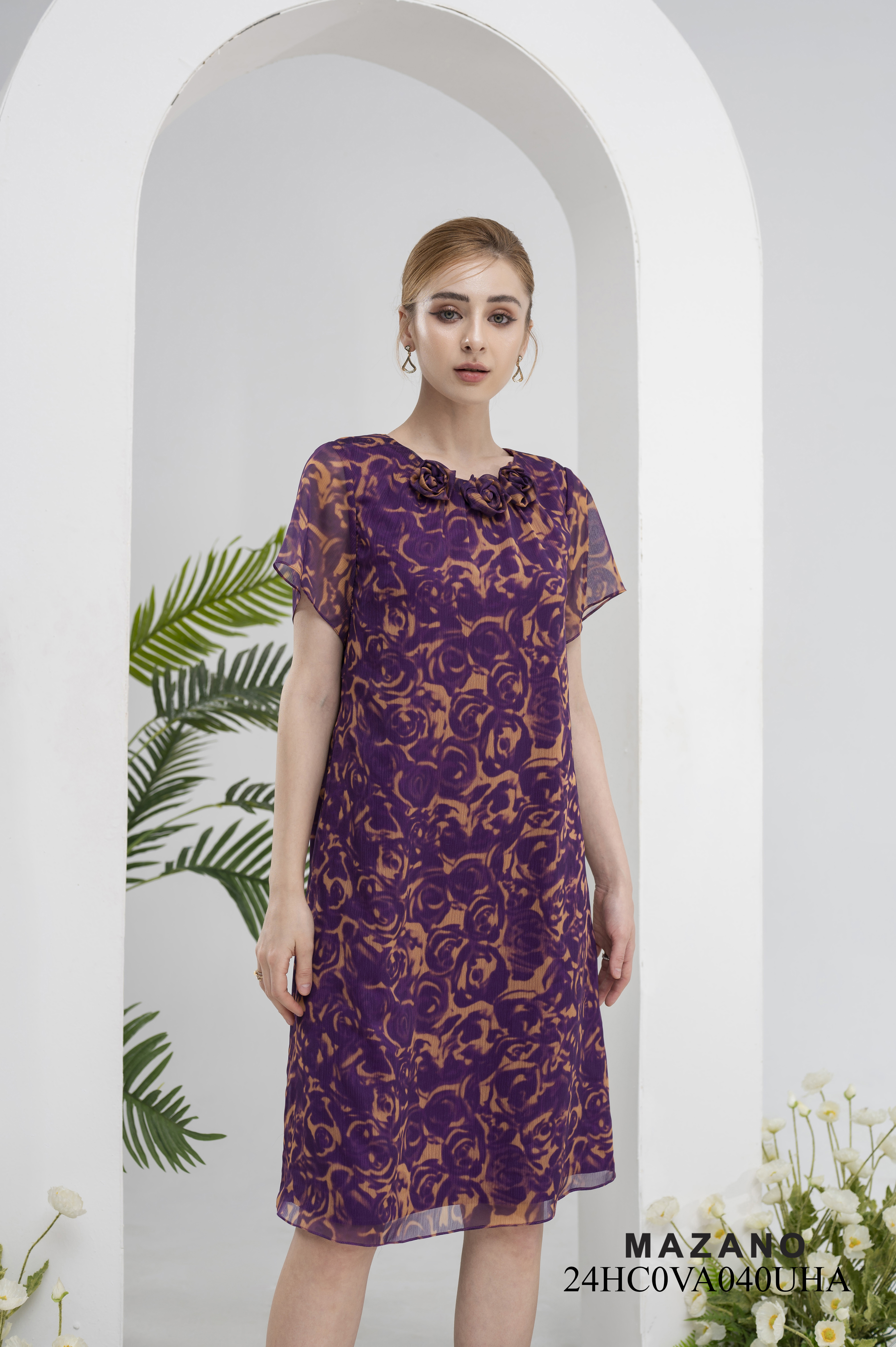 Đầm voan suông tím họa tiết hoa hồng chìm cổ đính hoa_thumbnail_3