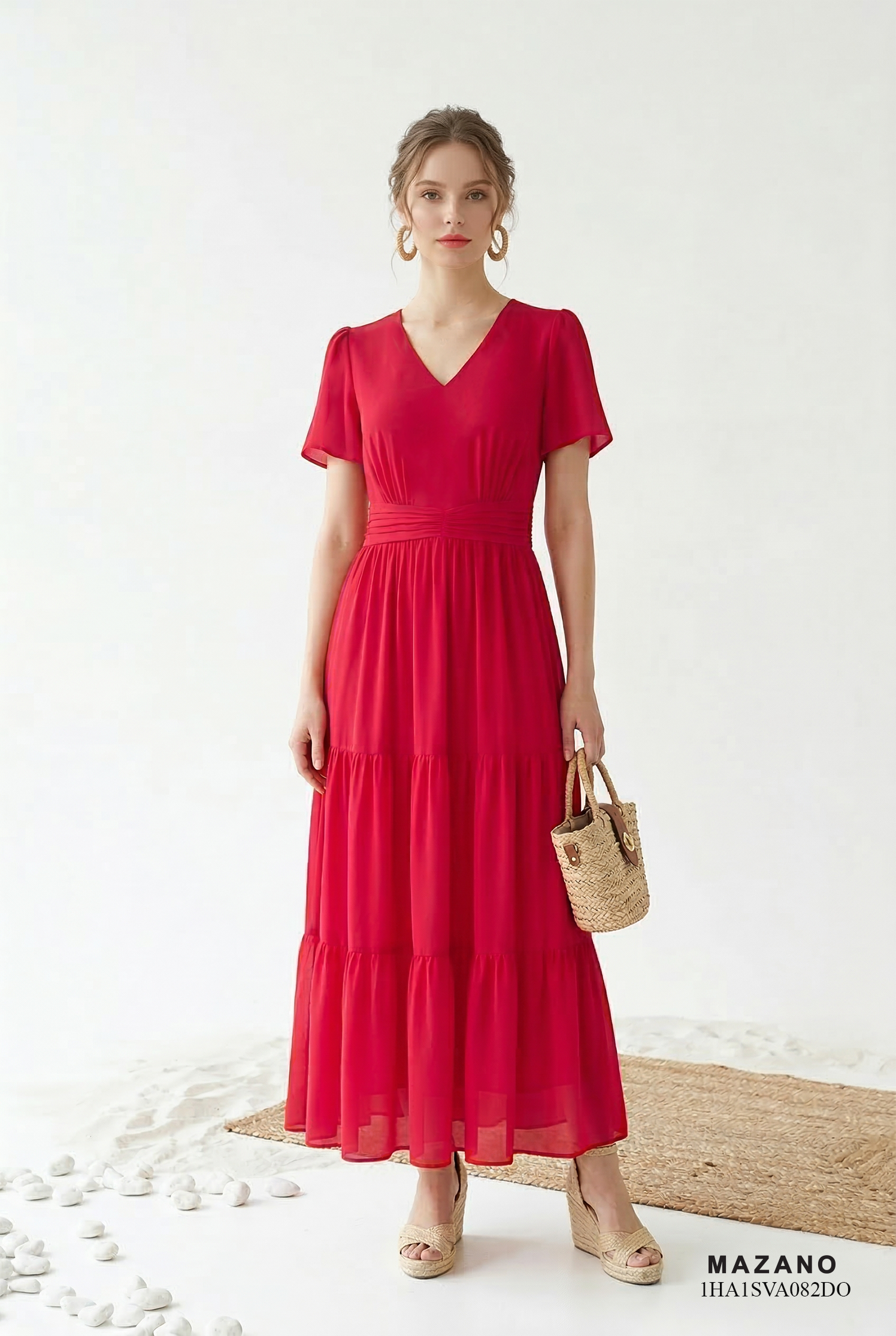 Đầm vải voan chiffon màu đỏ hồng dáng ôm chân rủ tầng cổ V tay ngắn thiết kế MAZANO