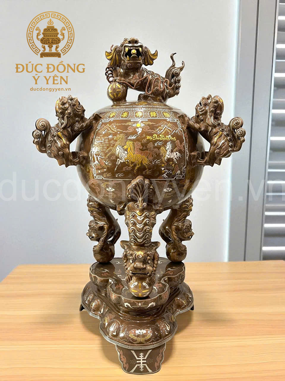 Đỉnh thất lân vờn cầu khảm ngũ sắc đúc đồng đỏ cao cấp 