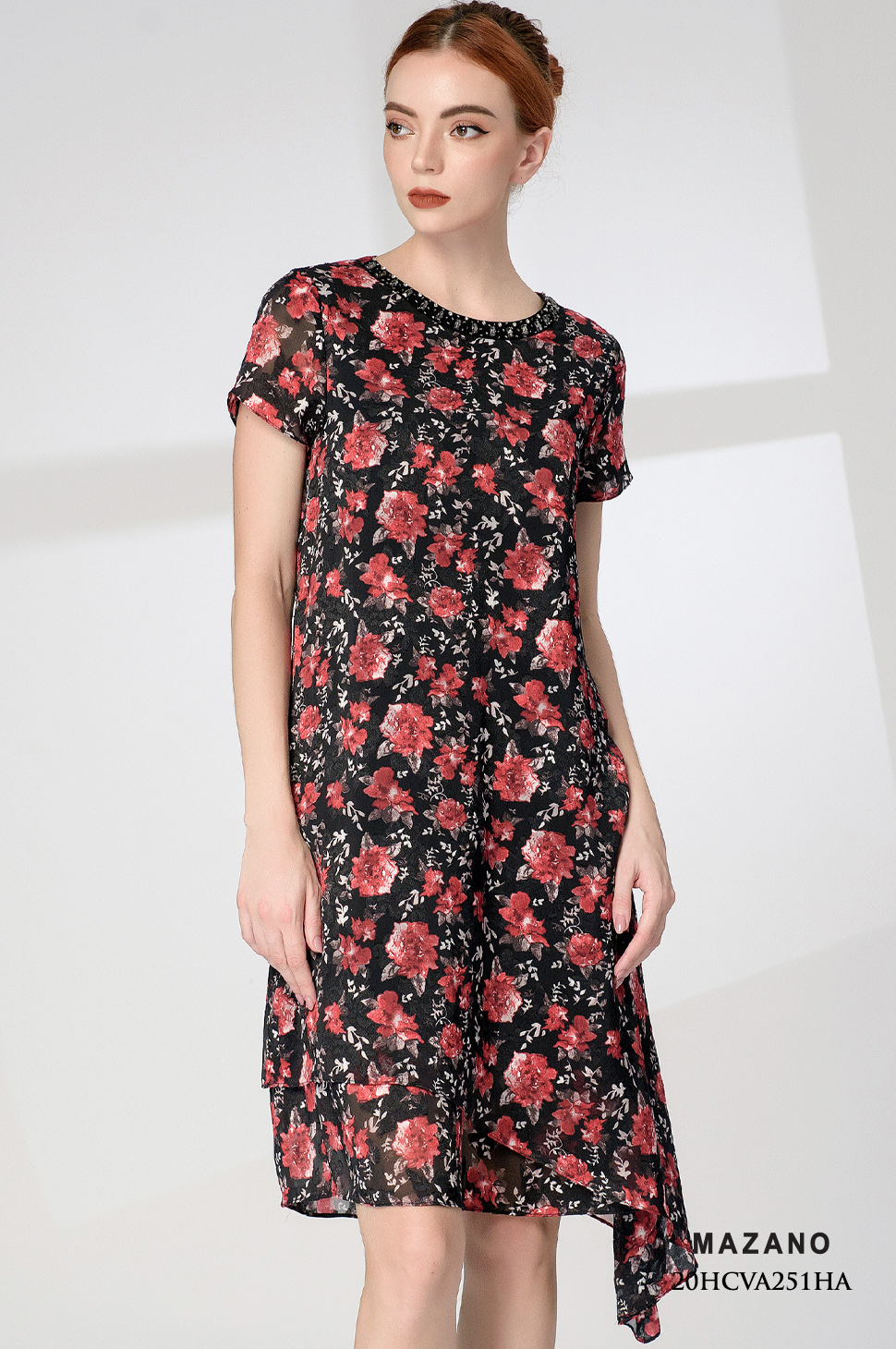 Đầm suông A chân mullet lệch hoạt tiết hoa đỏ