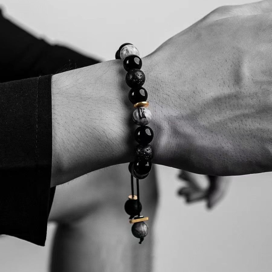 Vòng tay nam Đá núi lửa Charm tam giác_thumbnail_1