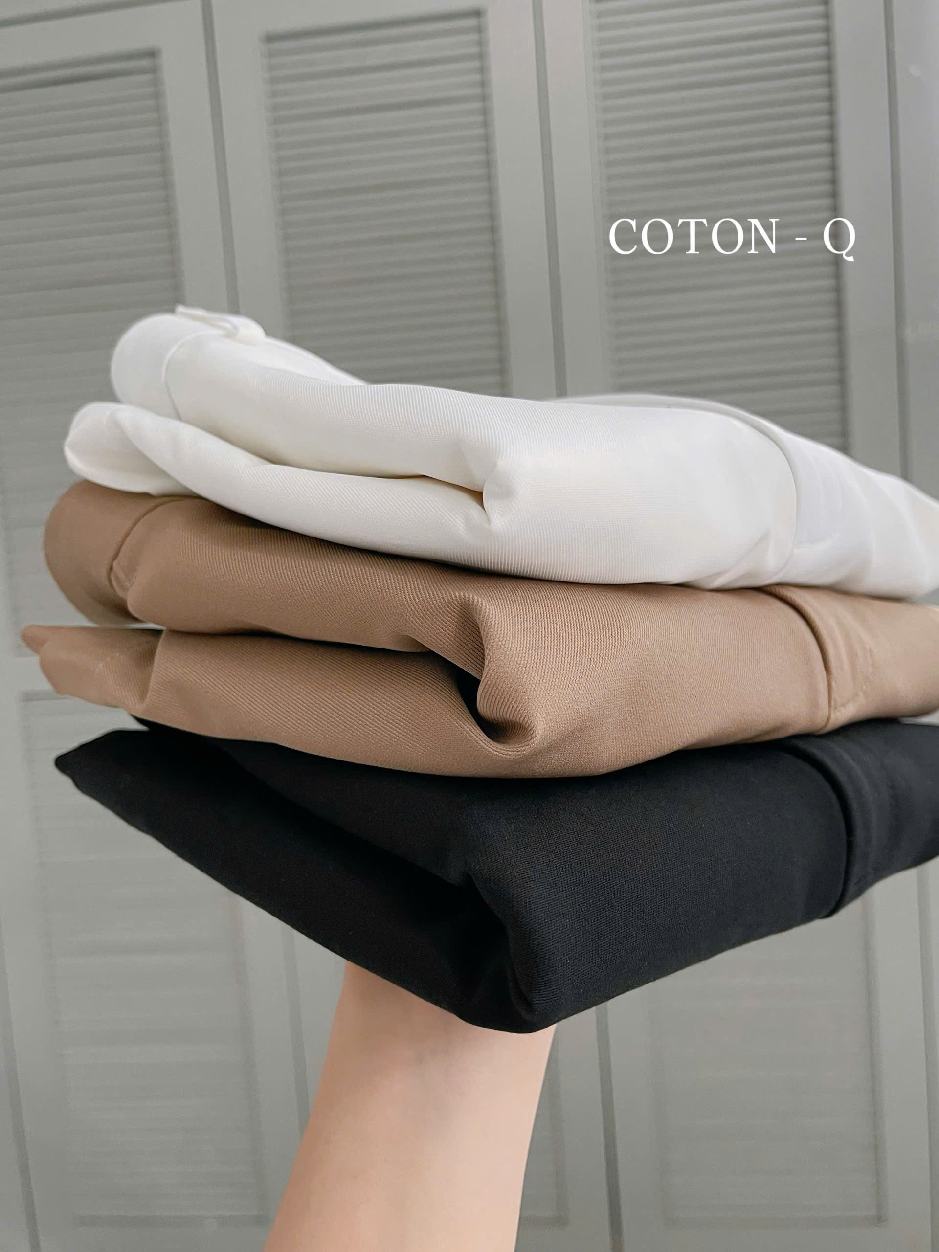 HS104 Chân váy kaki 3M ( ĐEN ) - có quần trong