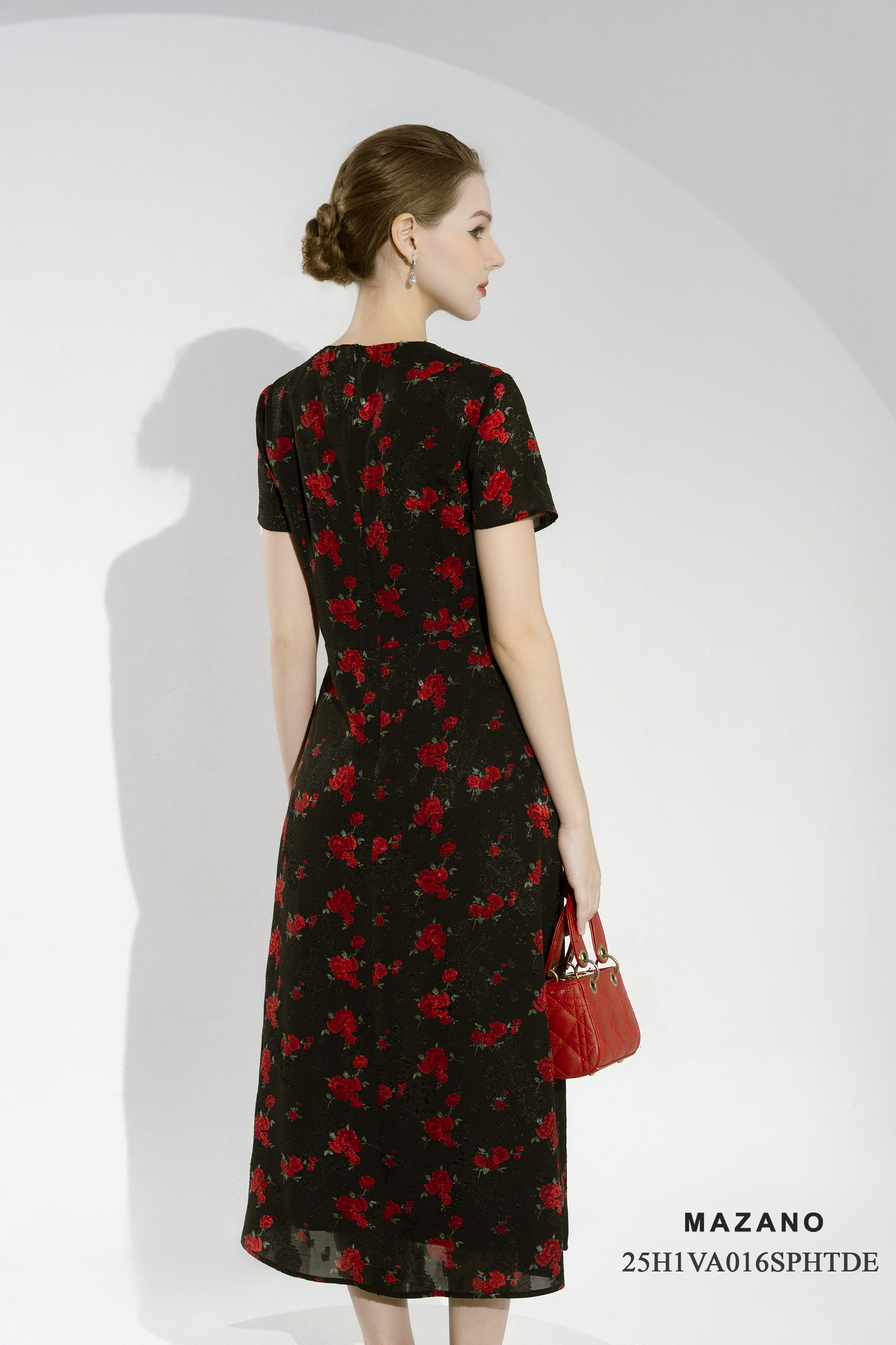 Váy Đầm ôm Vải voan 3D Họa tiết hoa hồng cách điệu Cổ V Đính đá thủ công Tay ngắn Dài qua bắp chân_thumbnail_4