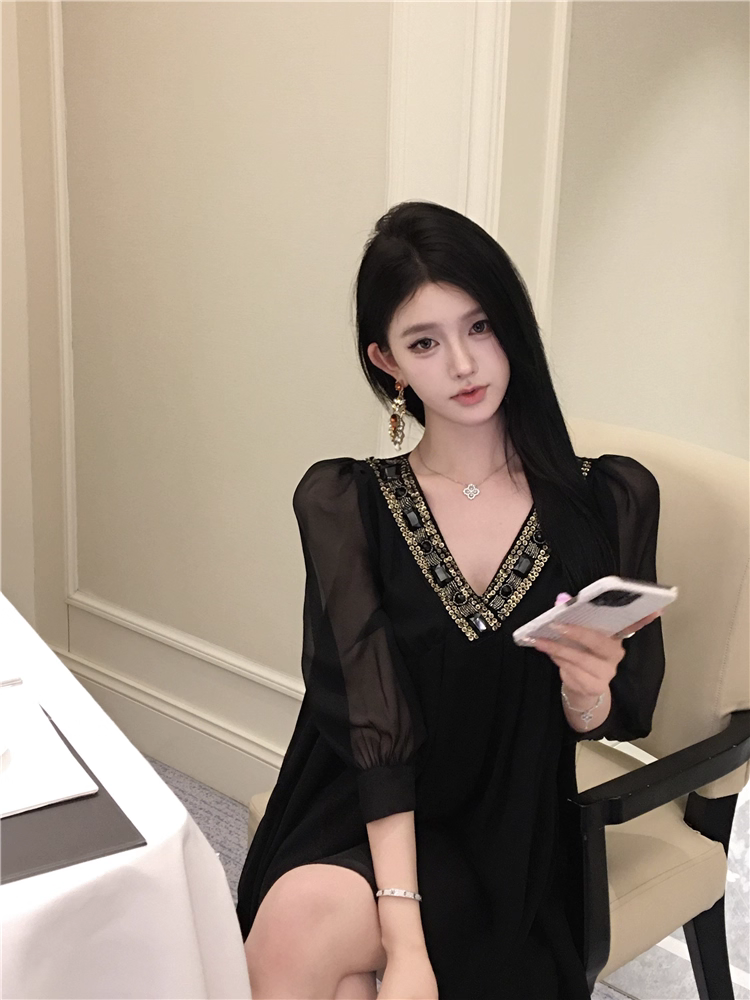 Đầm Chiffon Đen Sang Trọng_thumbnail_3