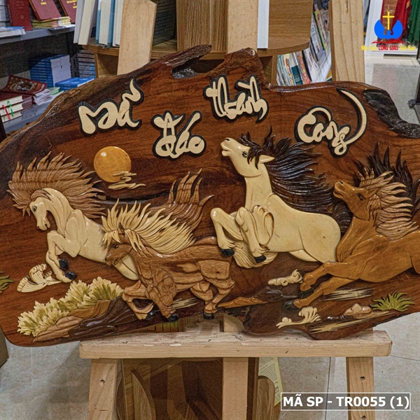 Tranh gỗ mã đáo thành công TC5 55x90cm