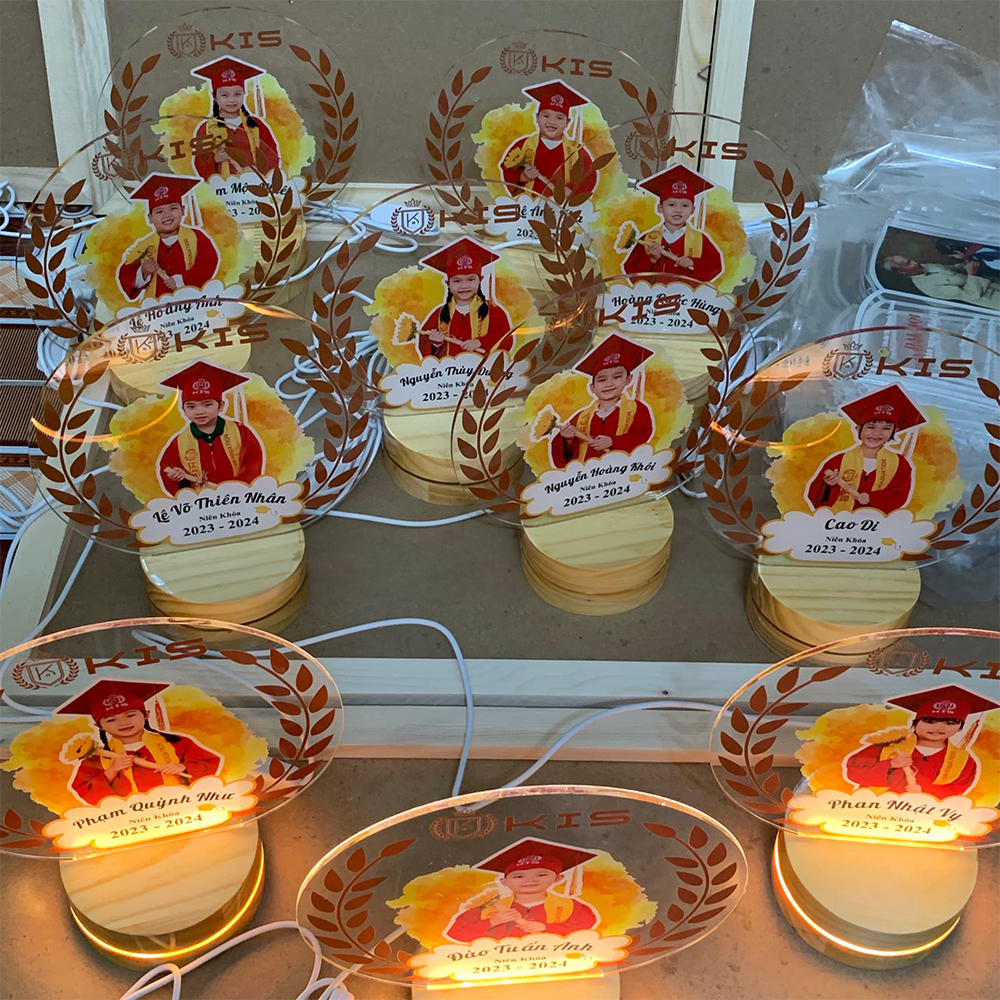 Đèn Ngủ Led 3D Thiết Kế Và In Theo Yêu Cầu Làm Quà Tặng Học Sinh, Sinh Viên Mừng Tốt Nghiệp_thumbnail_5