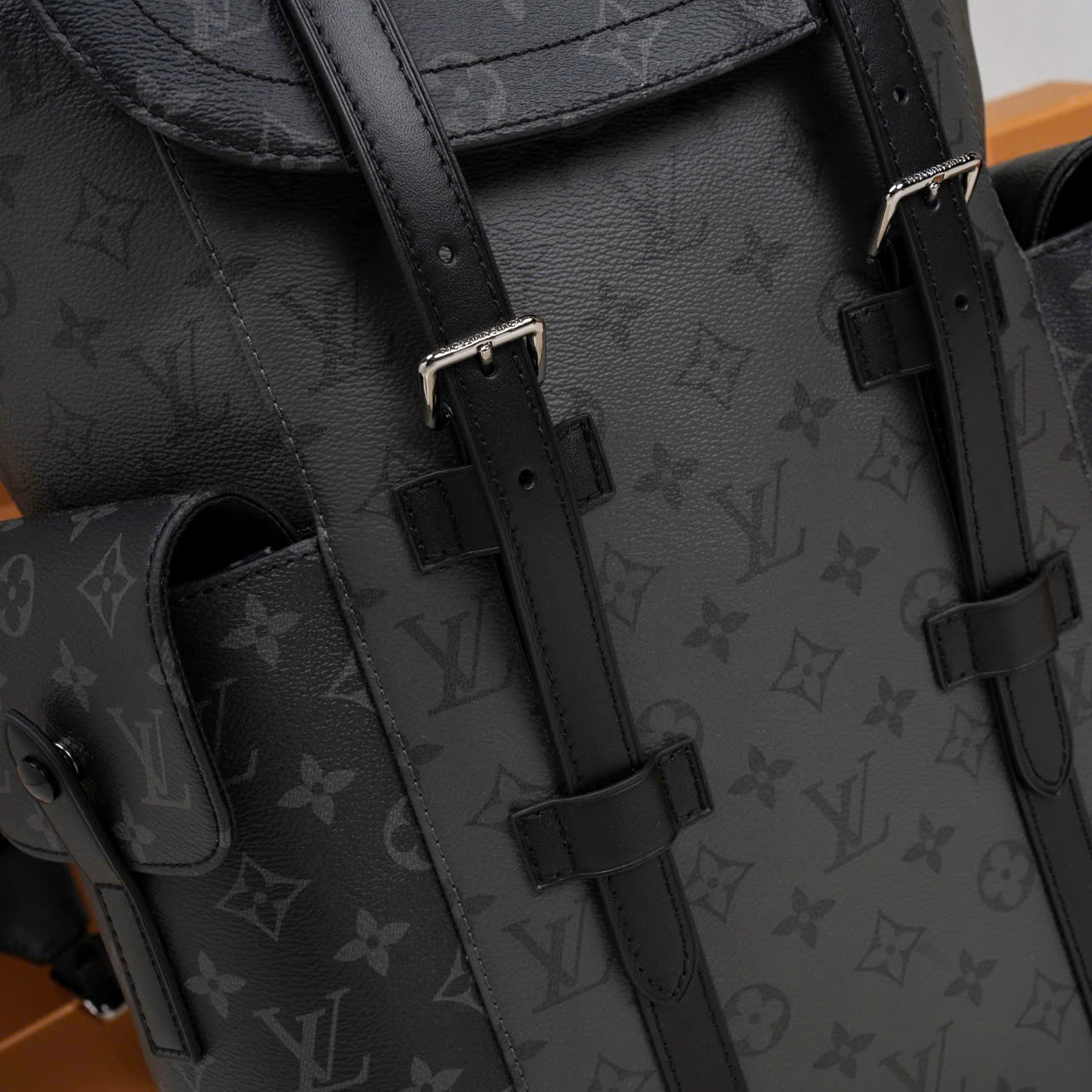 Balo nam LV Christopher PM Monogram Eclipse hoa đen_thumbnail_9