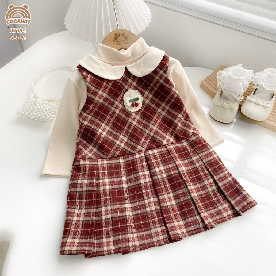 Váy cộc caro nhung ĐỎ NÂU sát nách thêu hoa