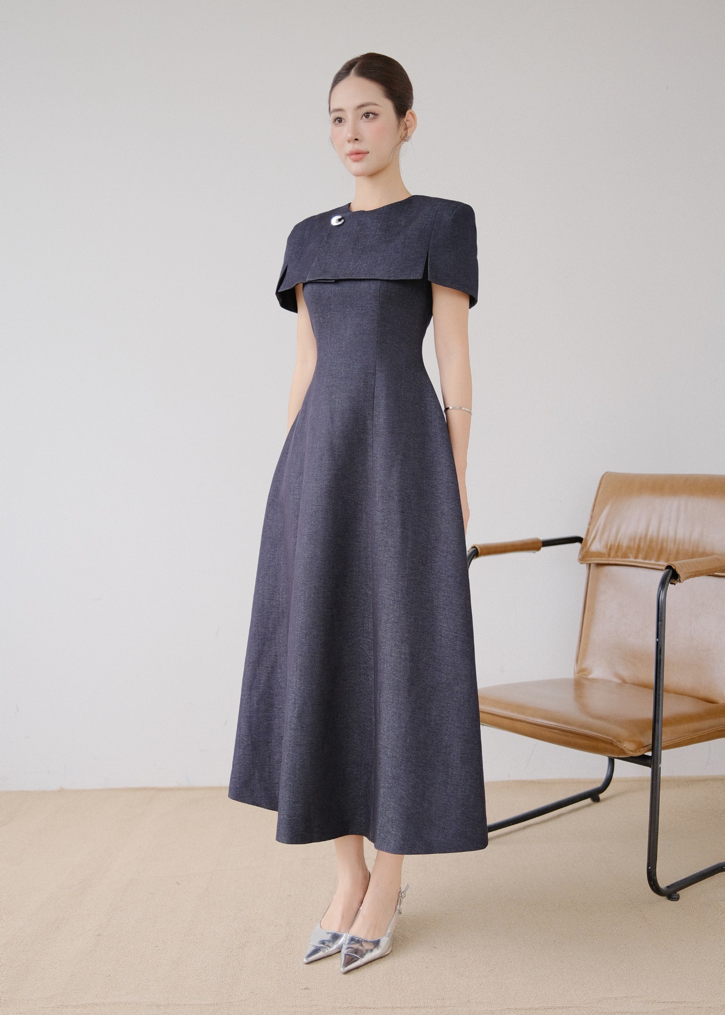 Váy choàng denim Moira