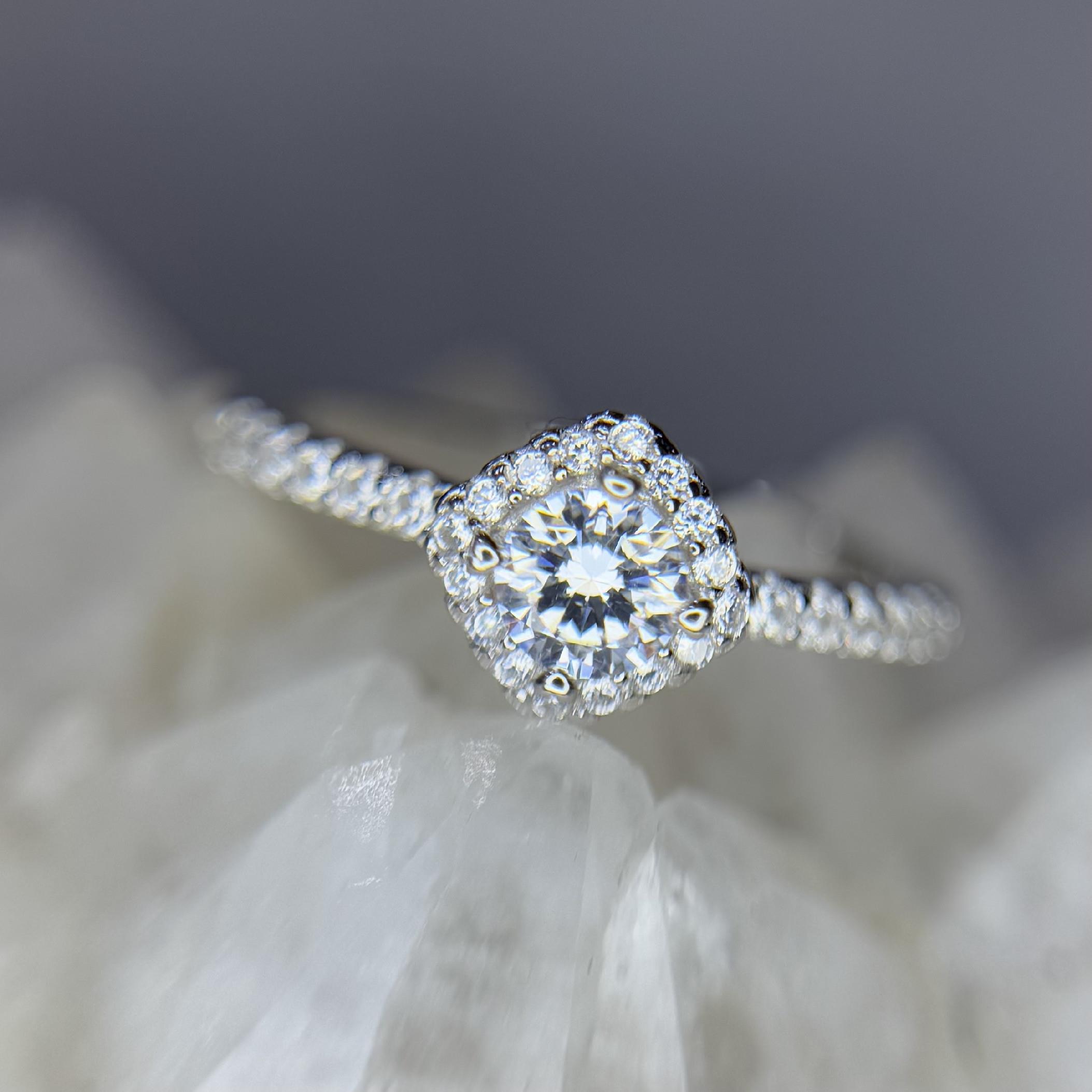 nhẫn bạc xi bạch kim viền kim cương mặt thoi vuông size 7_thumbnail_2